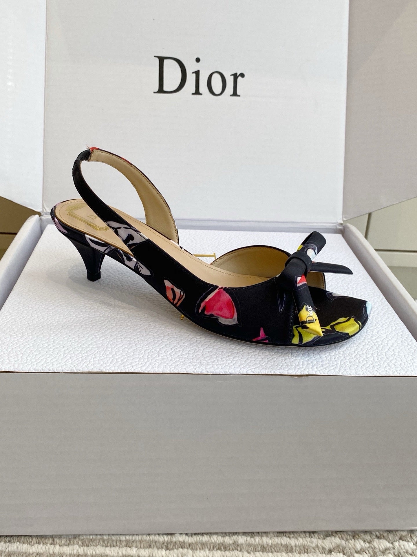 Dior 2026 Bow Sandal Lambskin 909652