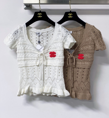 Chanel 2026 Red Logo Short-sleeved Shirt Wool 690521