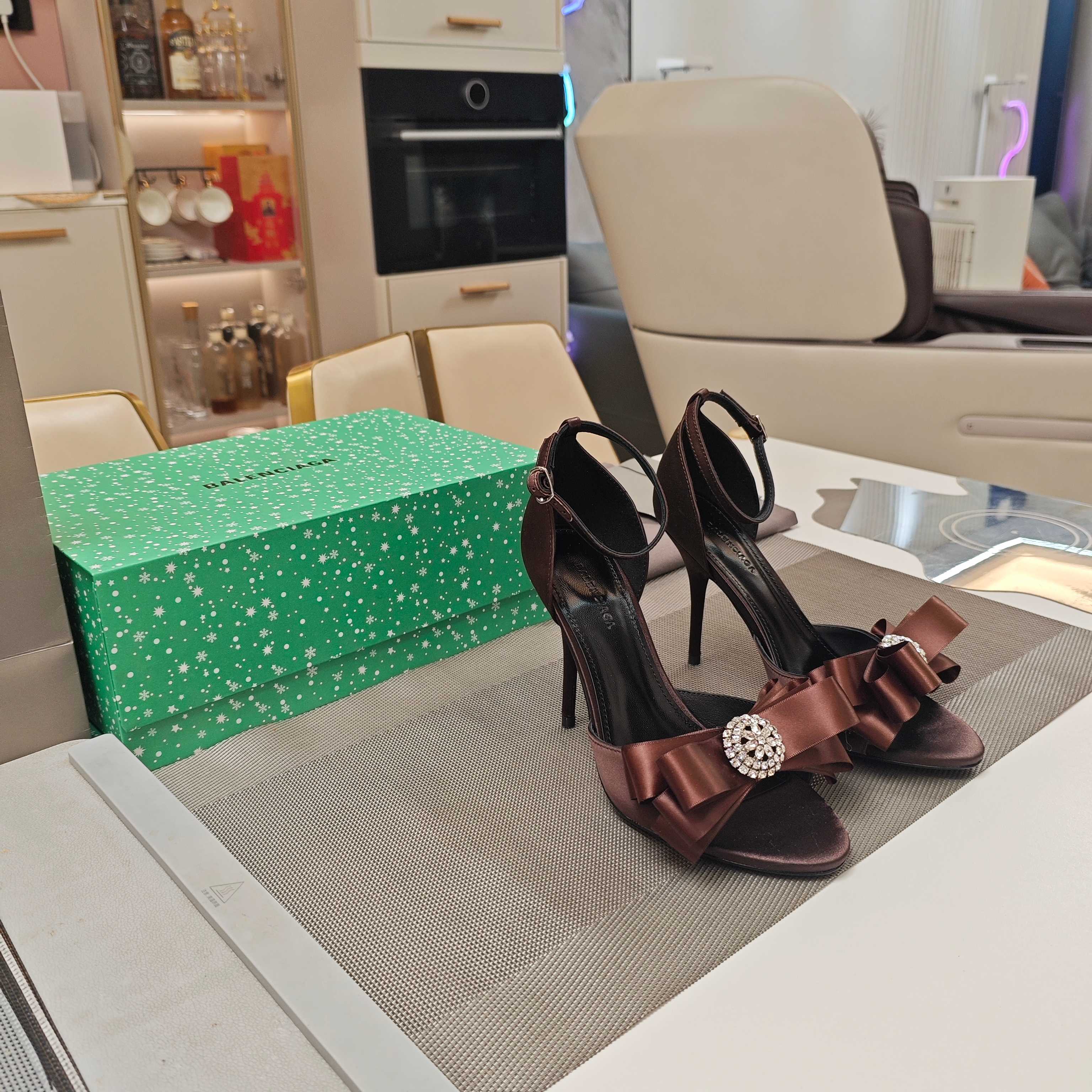 Balenciaga 26s High Heel Sandals 100 Satin Sheepskin Ribbon