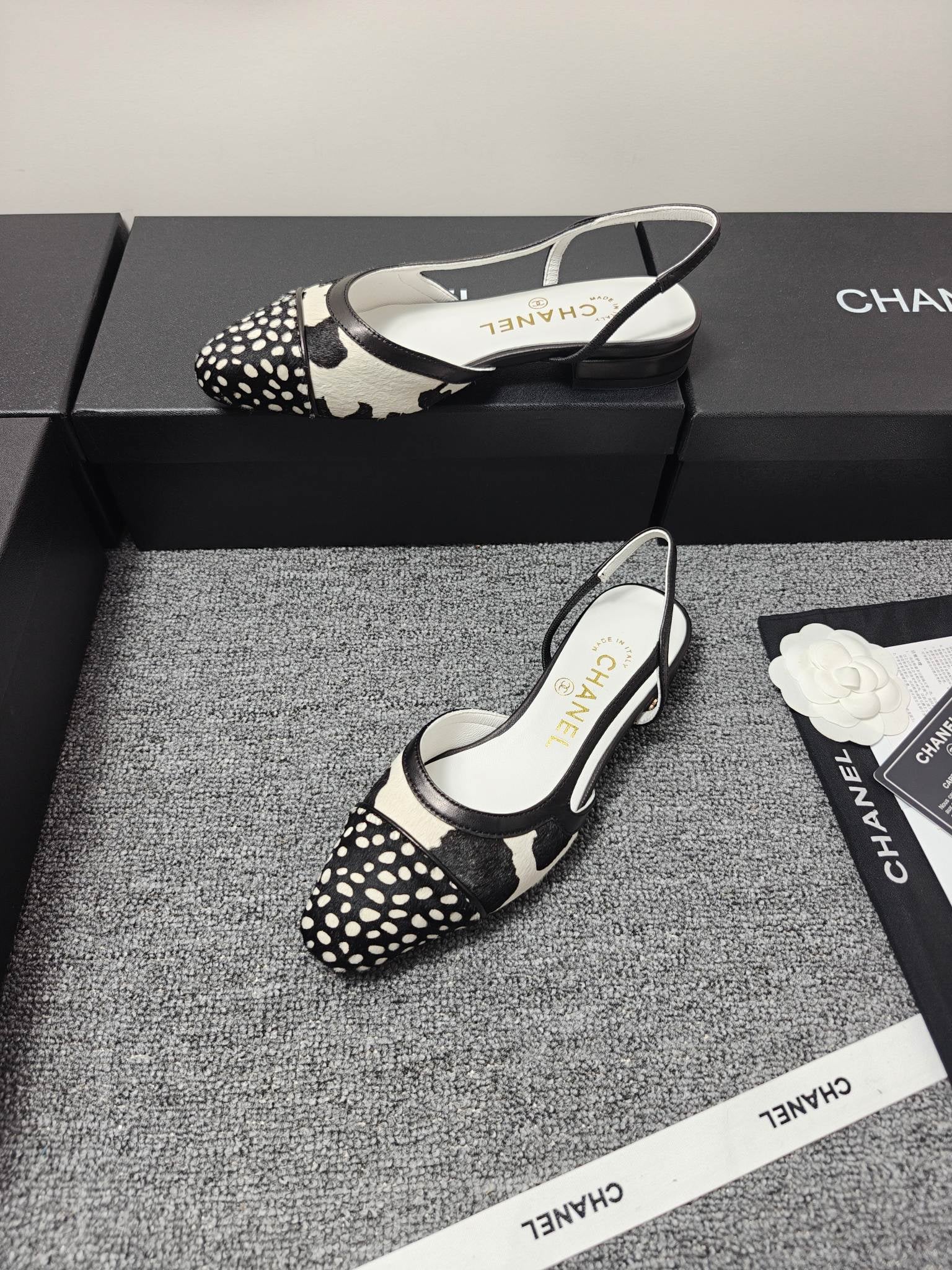 Chanel 2026 Slingback Black White Horsehair Calfskin 696631