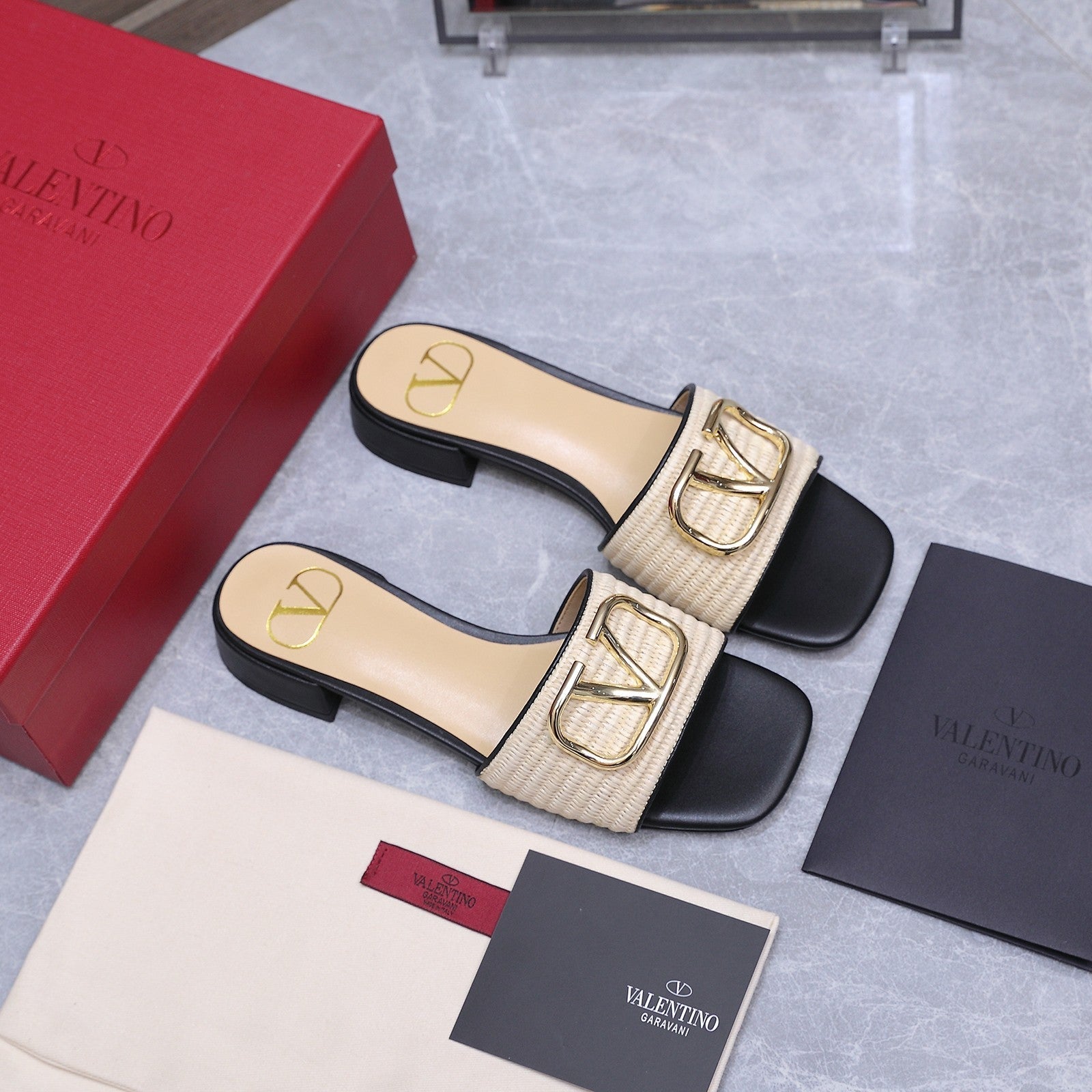 Valentino 2026 Garavani VLogo Signature 15mm Slipper Woven Leather 864505