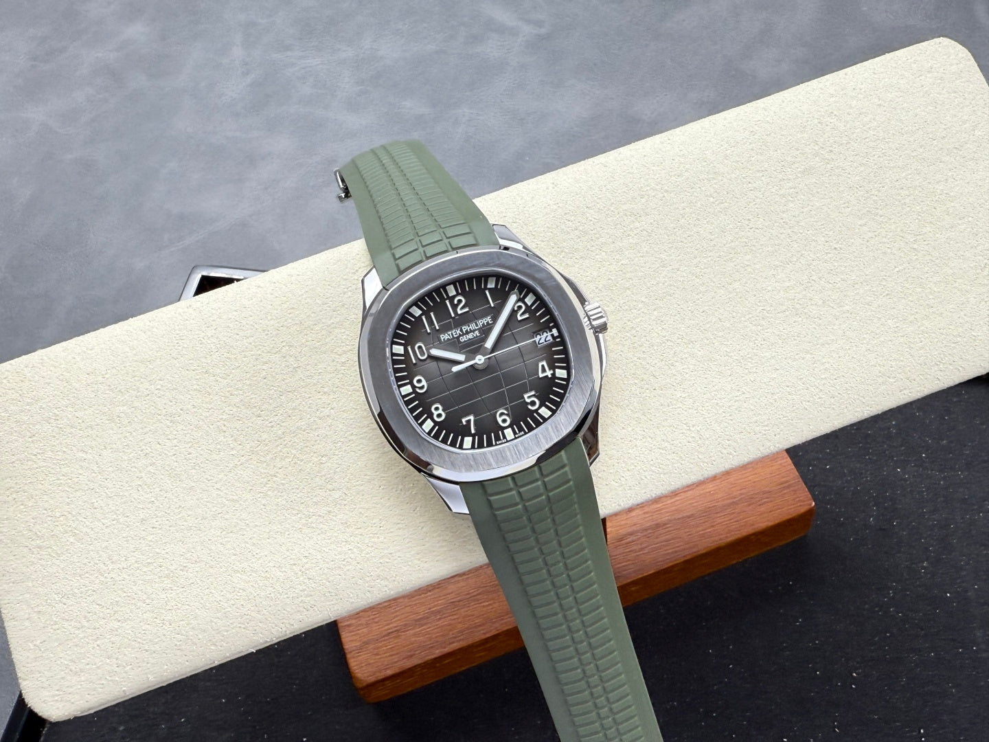 Patek Philippe Aquanaut 40mm Steel Case Rock Grey Dial