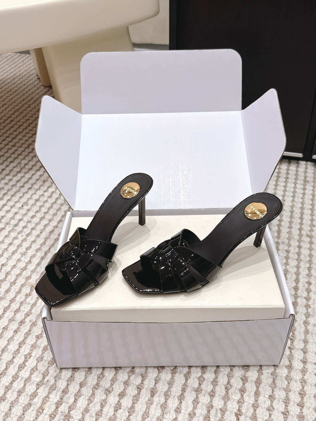 YSL 26ss High-Heeled Slippers 75  Patent Leather