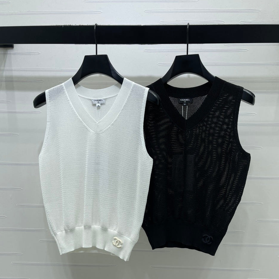 Chanel 2026 Vest Black and White Silk Polyester 136355