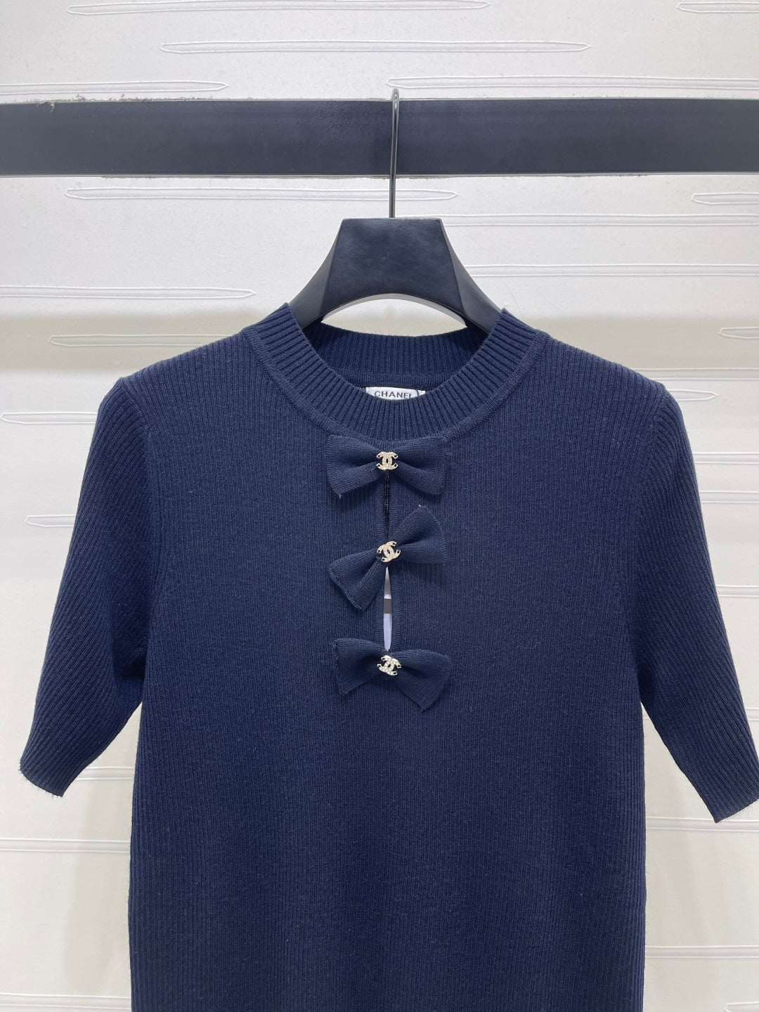 Chanel 2026 3D Bow Knit Short-Sleeve Top Wool 166066