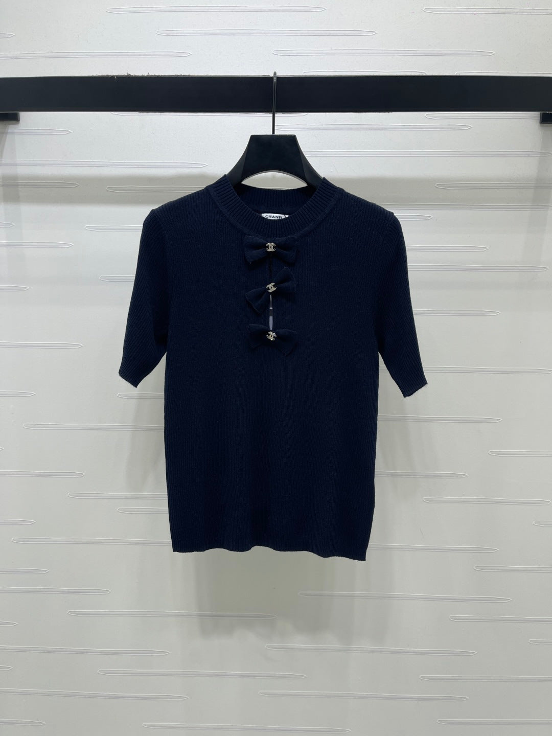 Chanel 2026 3D Bow Knit Short-Sleeve Top Wool 166066