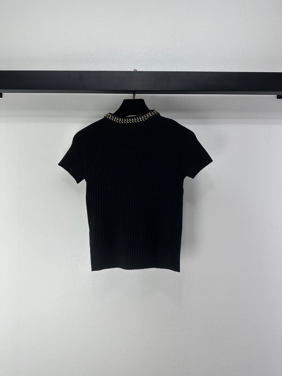 Chanel 2026 Beaded Knit Short-sleeved Top Viscose Nylon 365984
