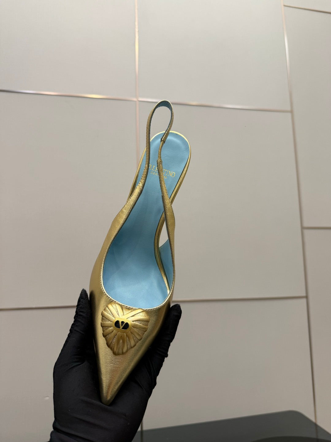 VT 26s Heart-Shaped Slingback 80 Blue Sheepskin