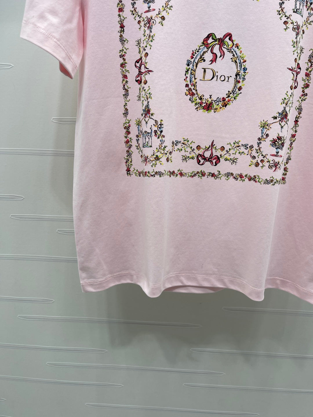 Dior 2026 Square Floral Embroidery Short-Sleeve T-Shirt Cotton 385378