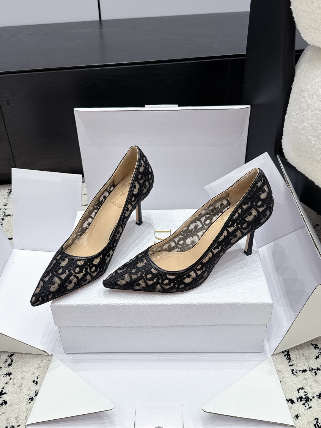 Dior 2026 Embroidered Pump Mesh Leather 923145
