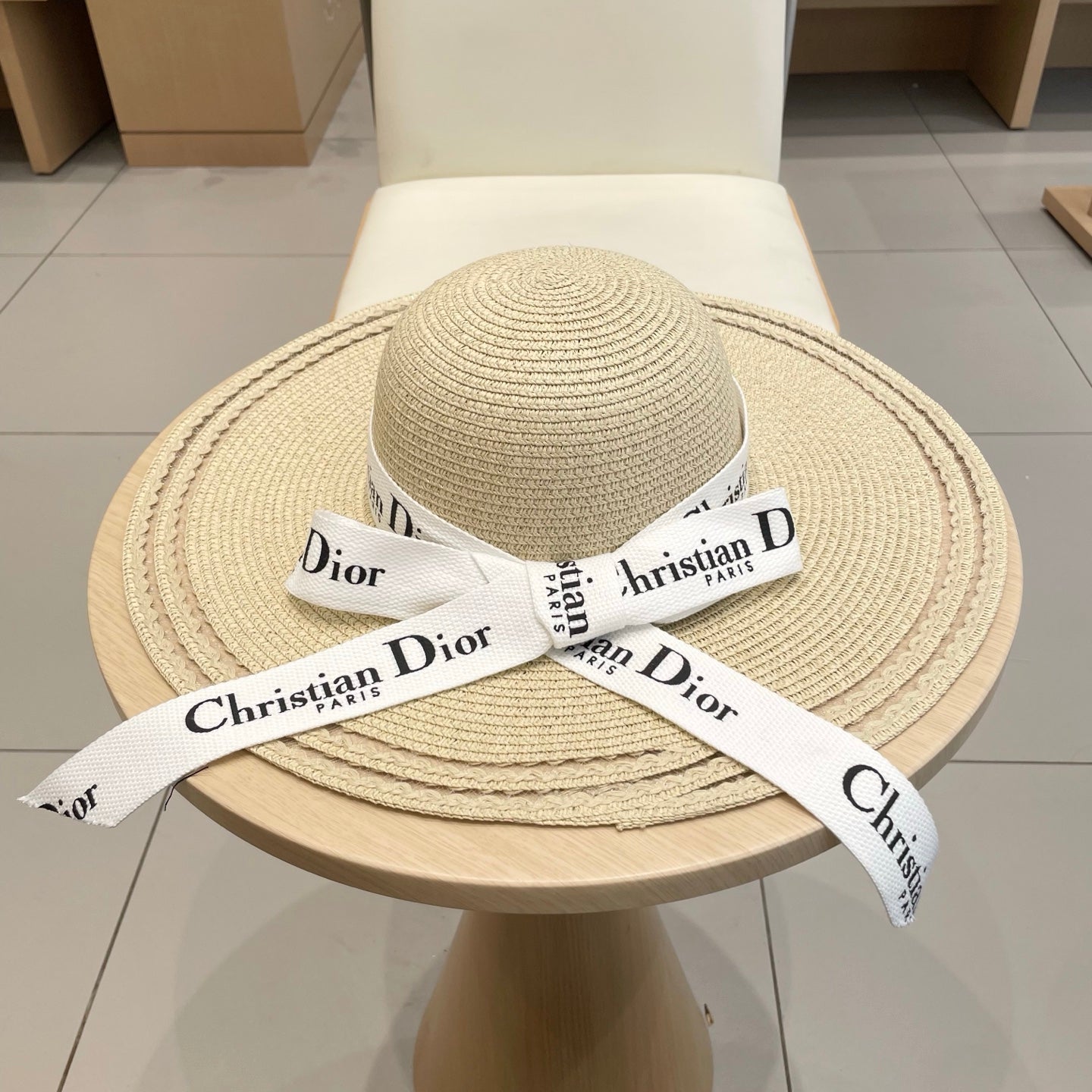 Dior Wide-brimmed Hat With Logo Ribbon 547025
