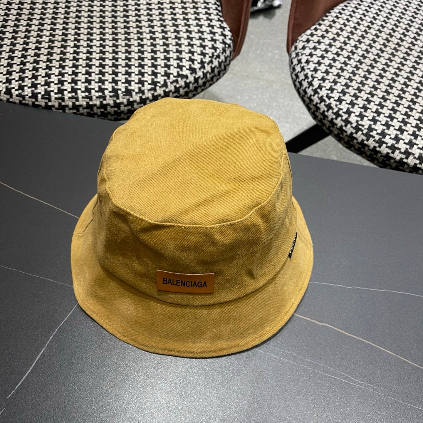 Balenciaga Bucket Hat 221093