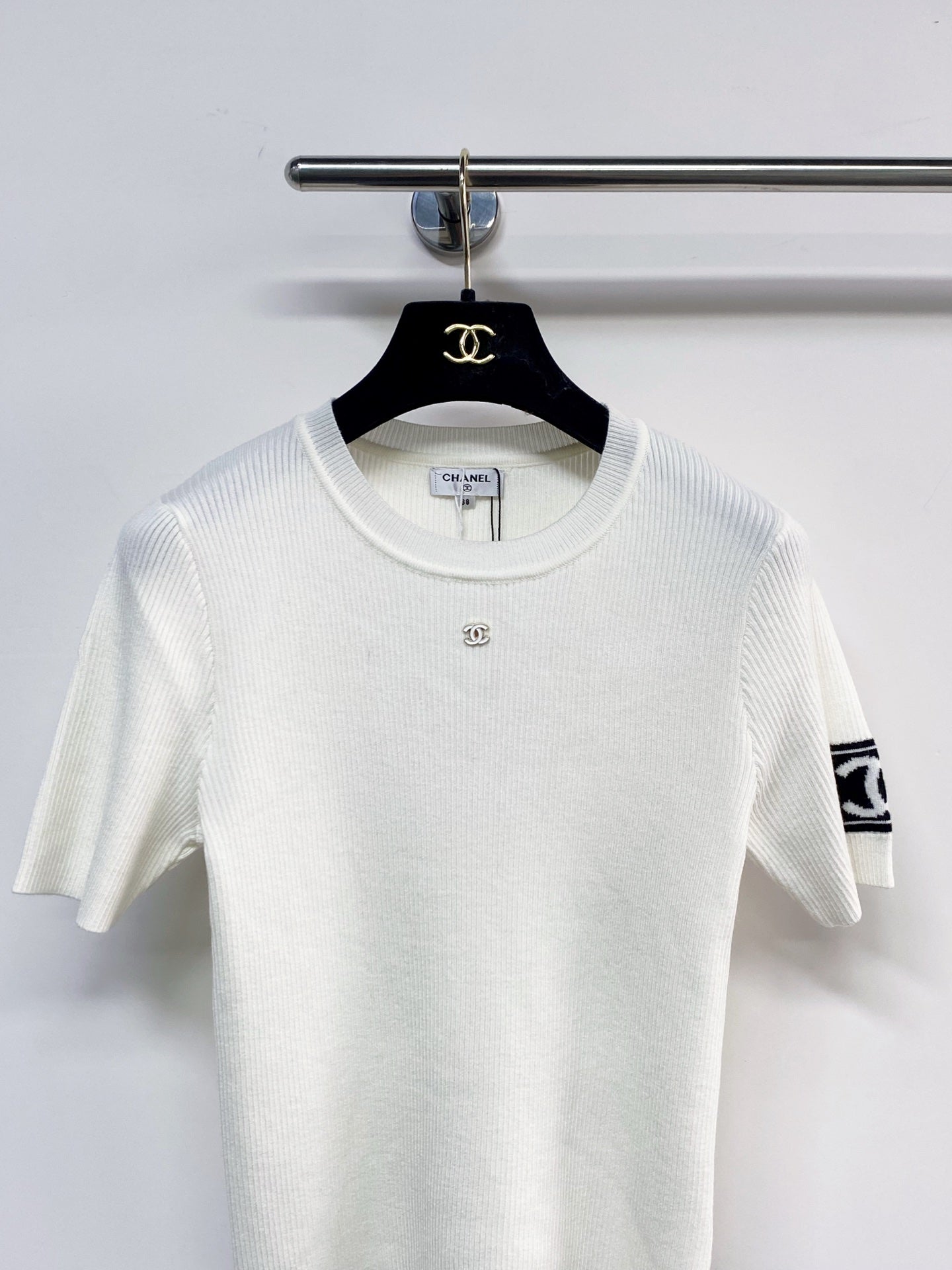 Chanel 2026 Short-Sleeve Shirt Black and White Wool 99210