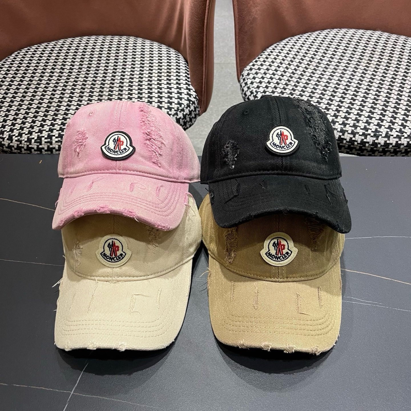 Moncler Ripped Hat 195955