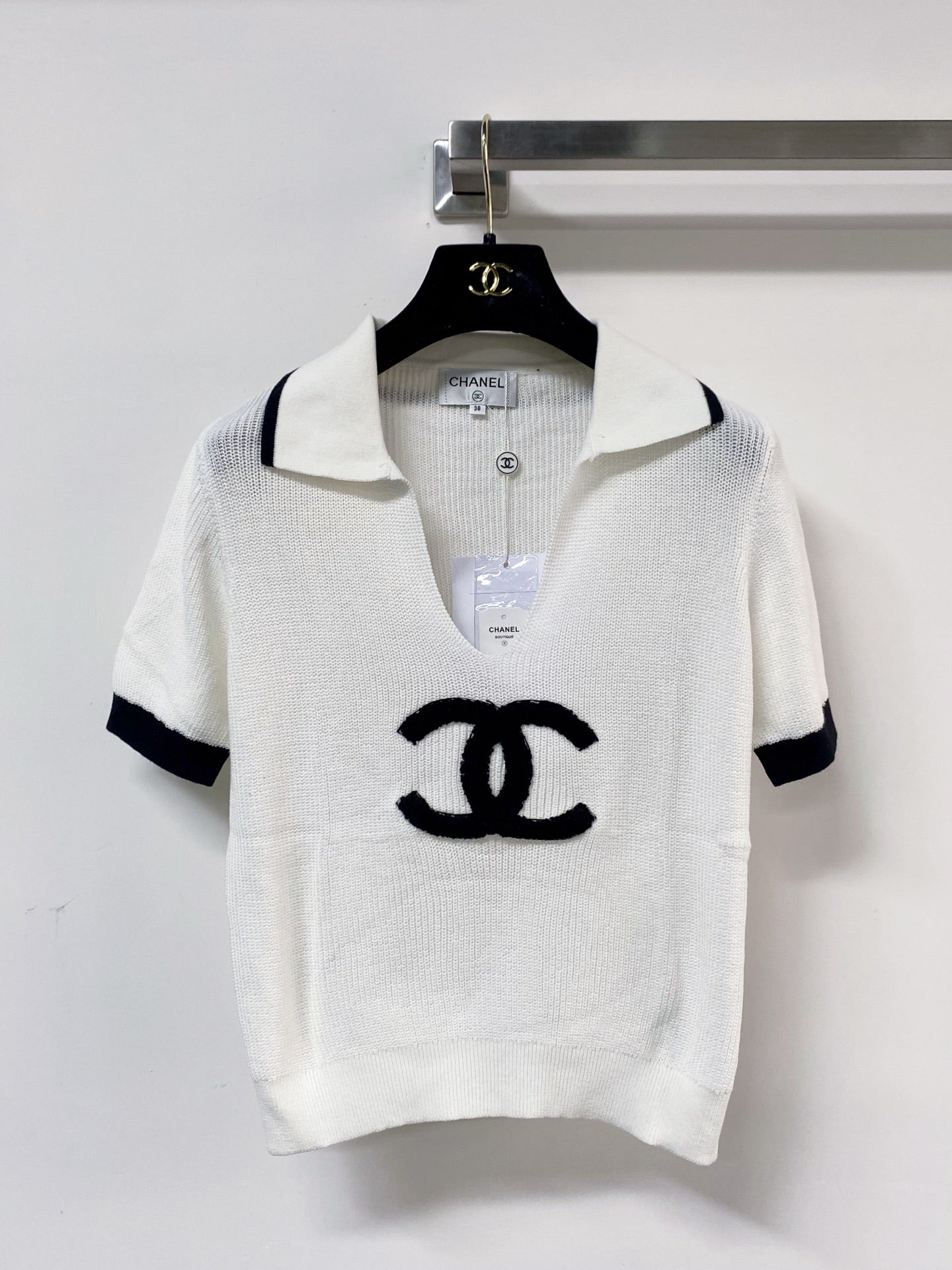 Chanel 2026 V-neck Polo Sweater Top Wool Nylon 207996