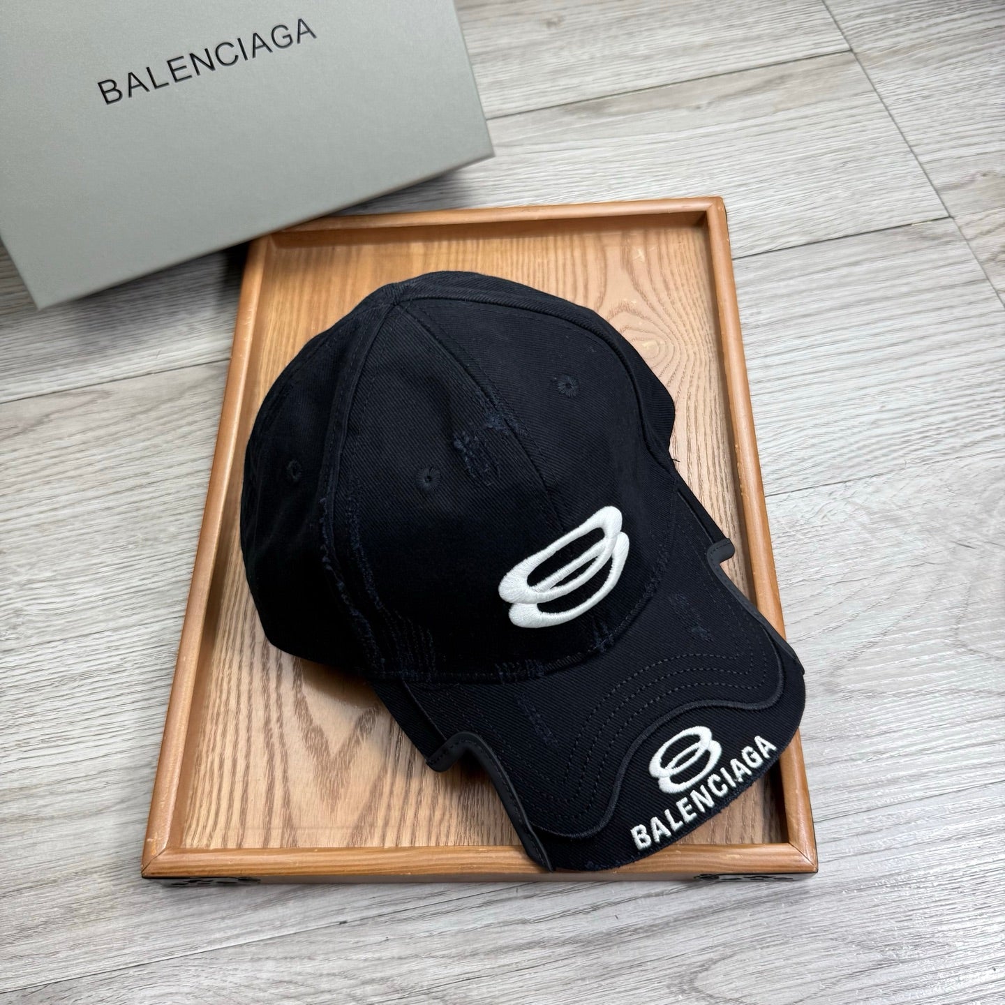Balenciaga Baseball Cap With Distressed Logo 240584