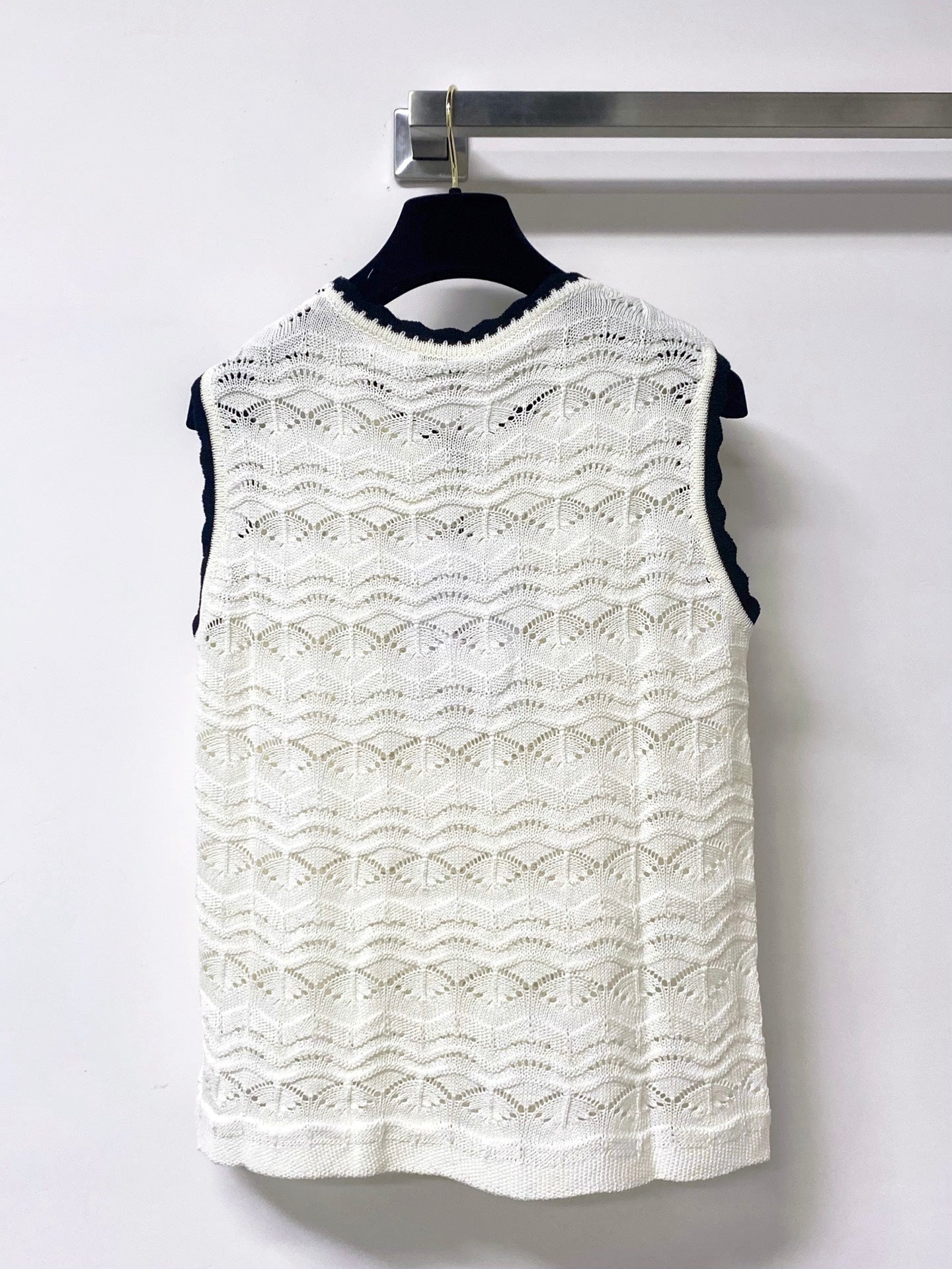 Chanel 2026 Vest With Logo Embellishment Wool Cashmere Tencel 295262