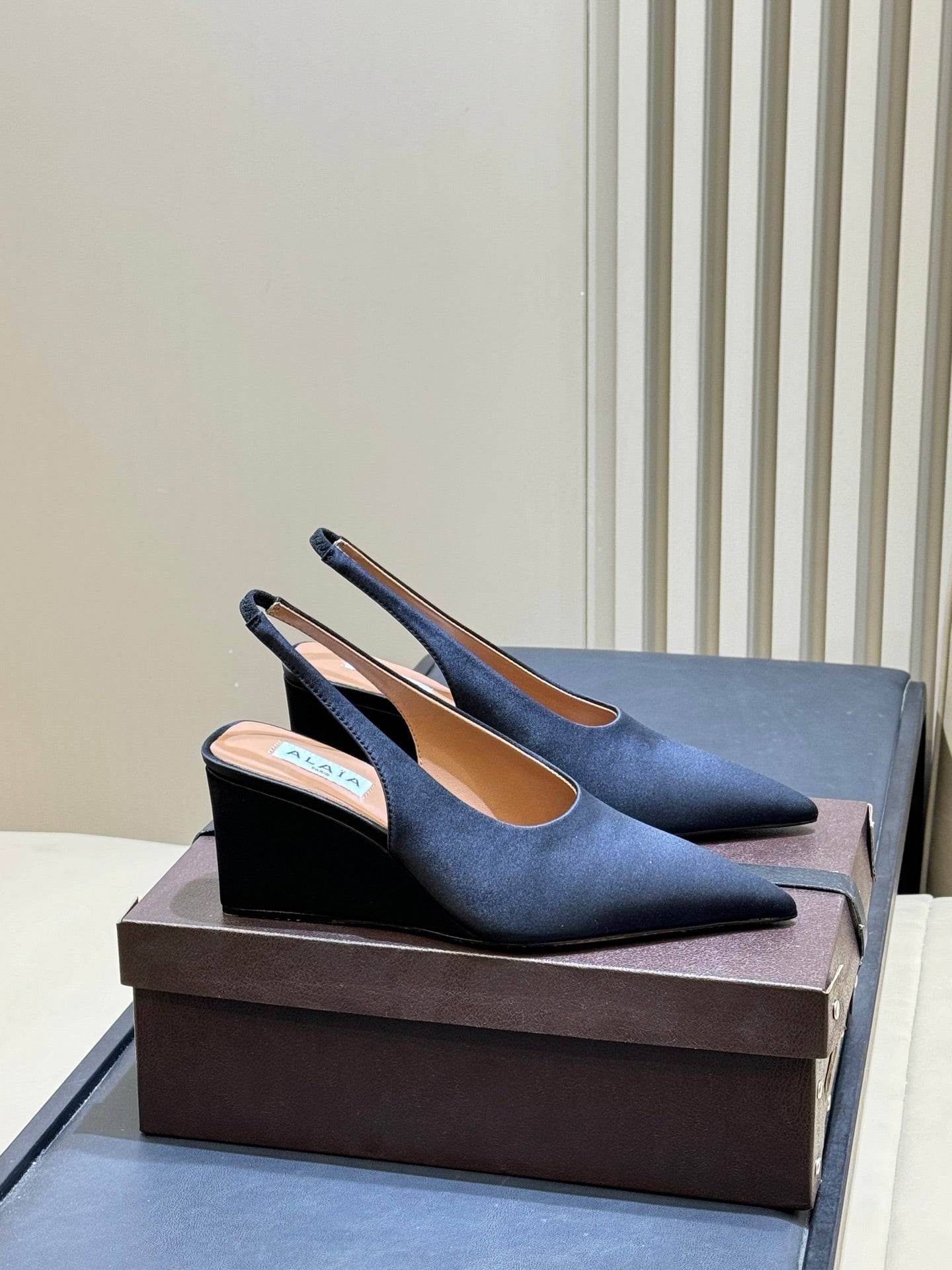 Alaia 2026 Wedge Slingback Mules Velvet Leather 789577