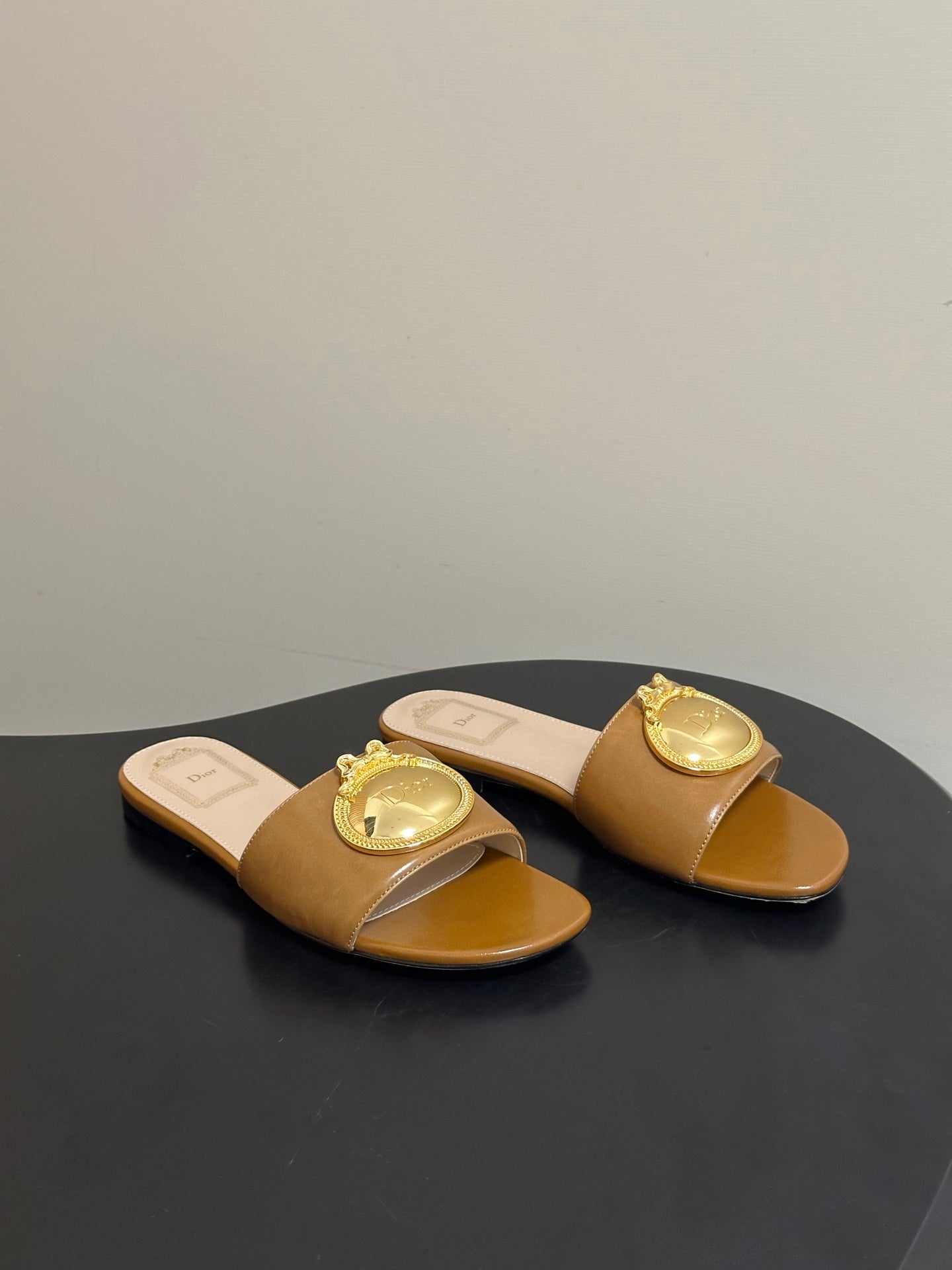 Dior 2026 D-Club Retro CD Letter Metal Buckle Flat Sandals Leather 846986