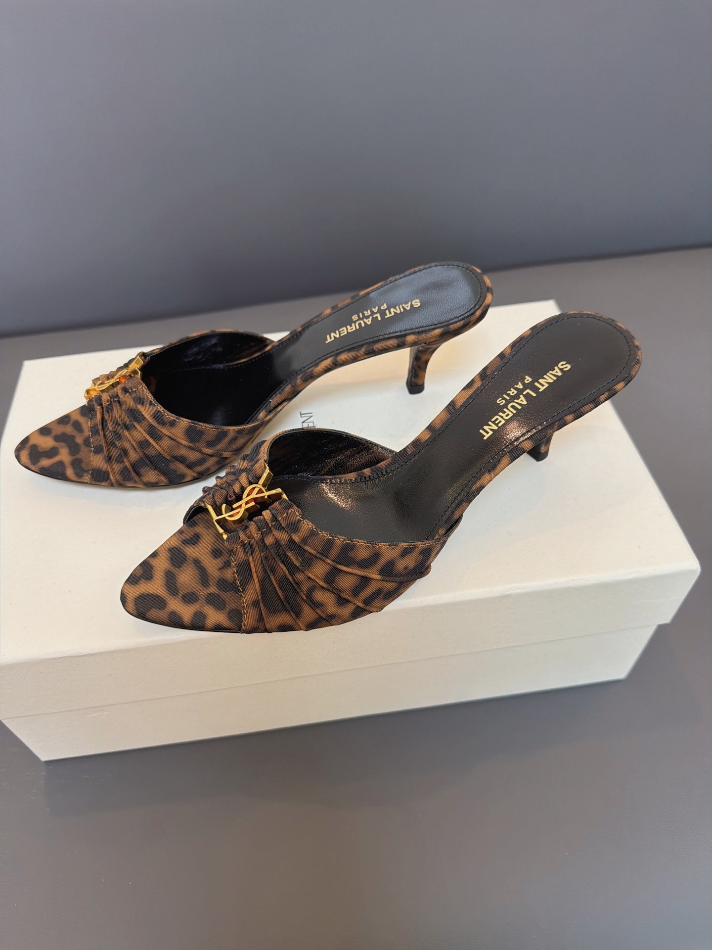 YSL 2026 Mule Sandal Calfskin With Gold Logo 925308