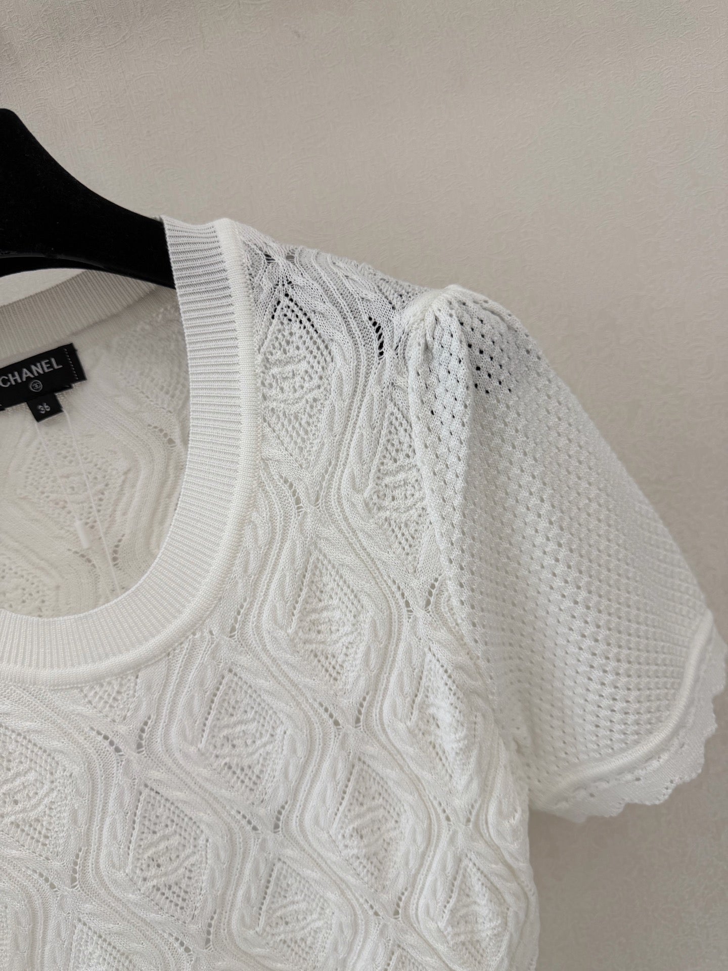 Chanel 2026 Crew Neck Short-sleeved Shirt Black and White Cotton 394767