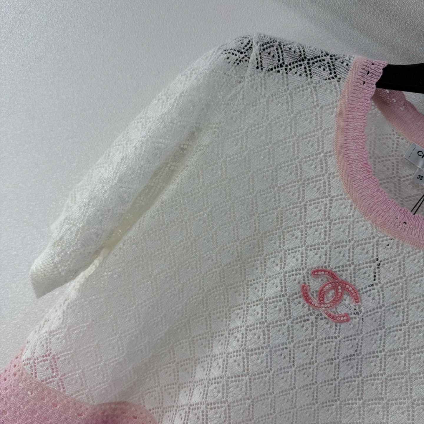 Chanel 2026 Gradient Color Hollowed-out Short Sleeve Tencel 395516