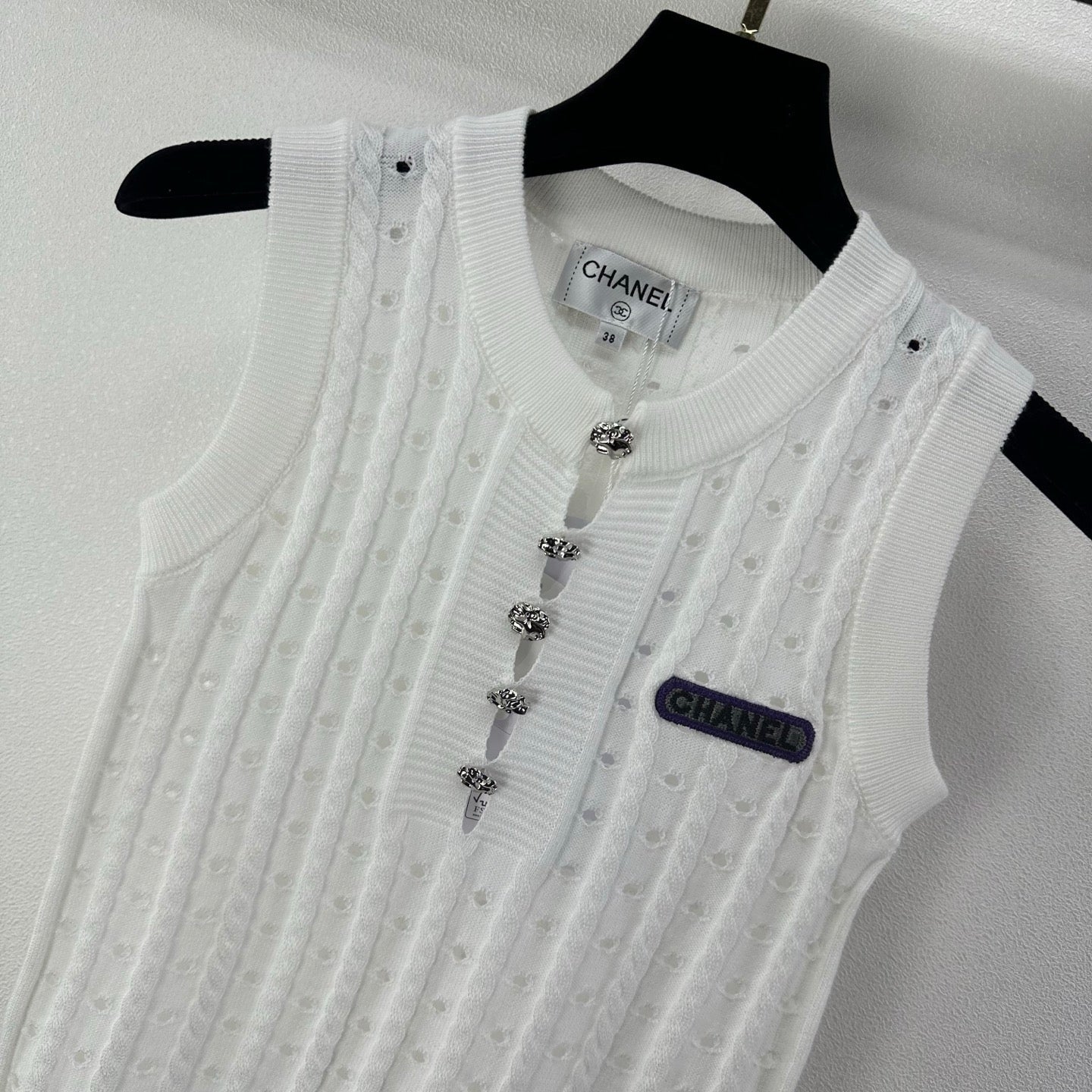 Chanel 2026 Cardigan Vest Wool Cashmere 395563
