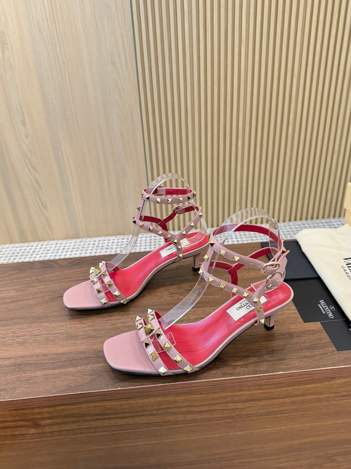 Valentino Garavani Rockstud Caged Calfskin 40mm Sandals 863342