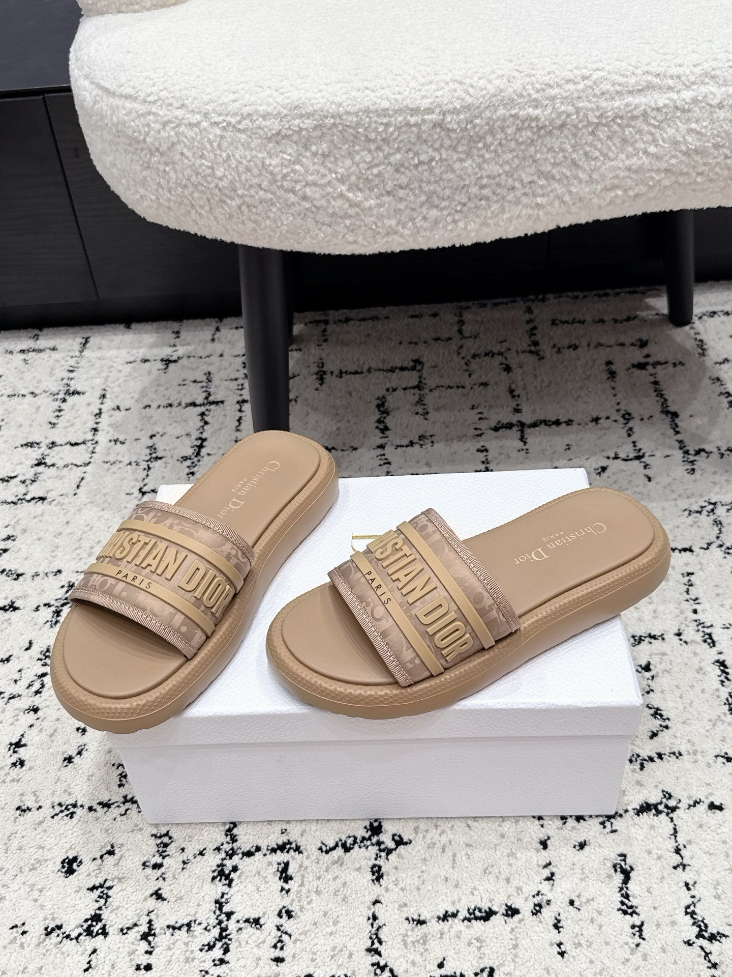 Dior 2026 Embroidered Platform Sandals Fabric Leather 924817