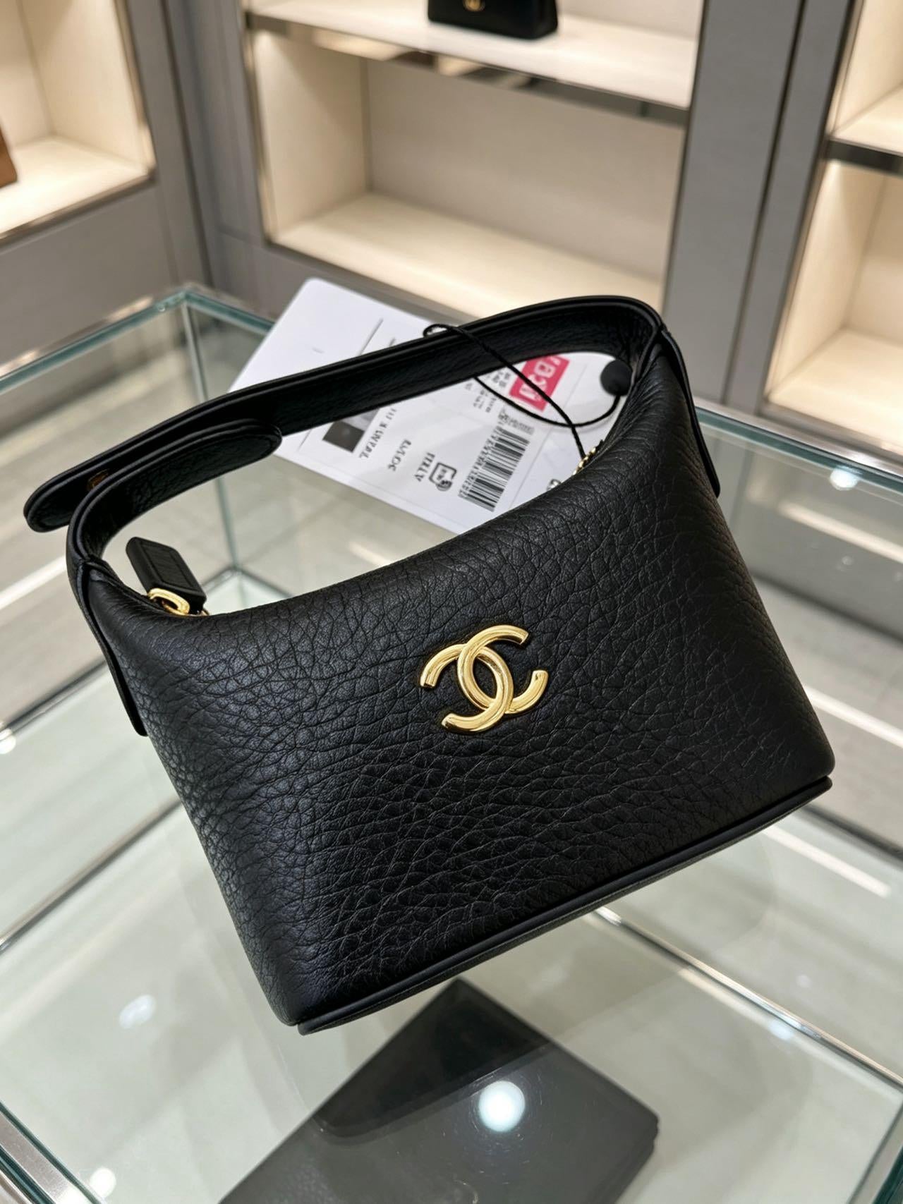 Chane 2026 Coco Beach Mini Bag 10cm Cowhide