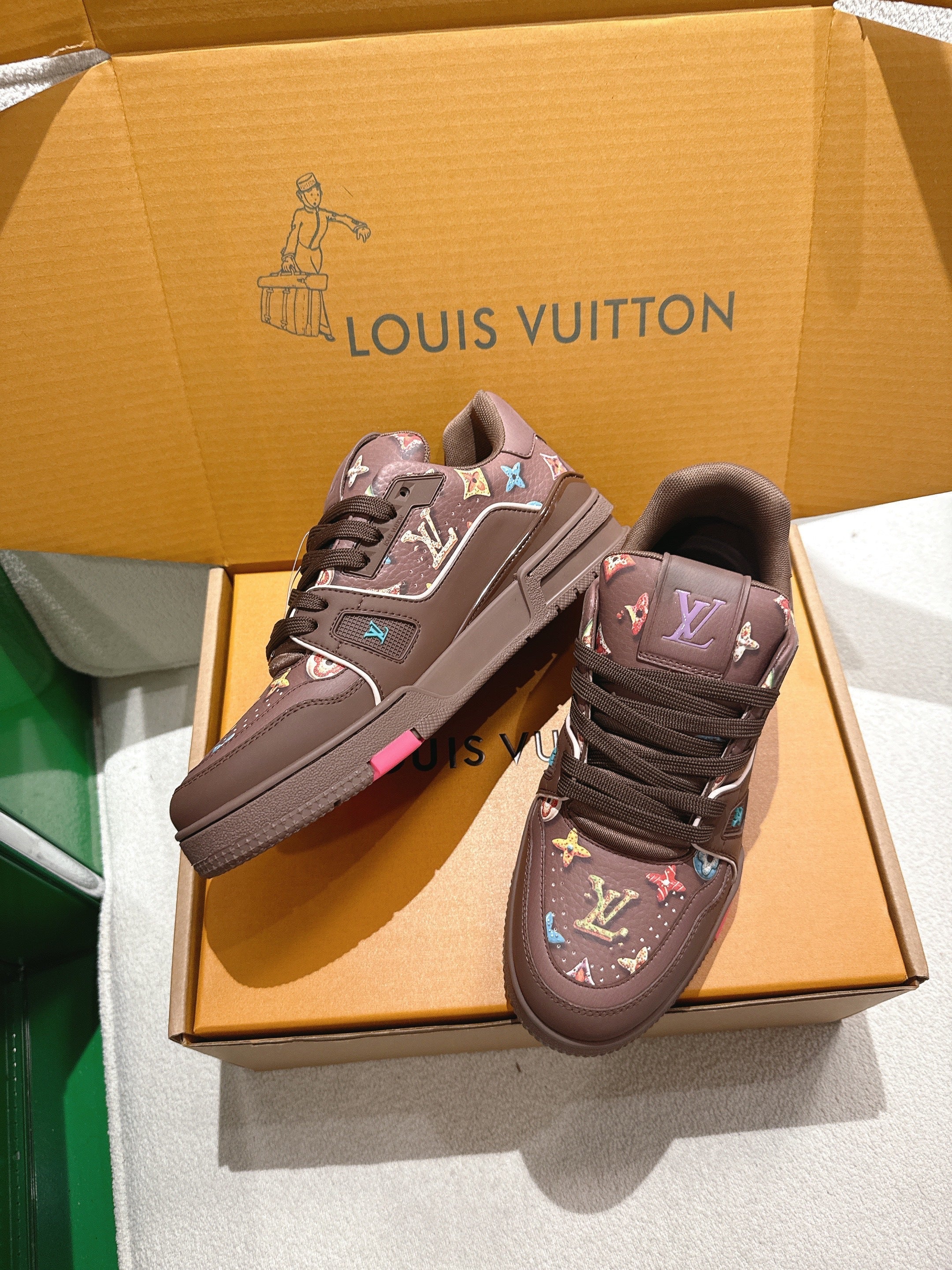 LV 26ss Trainer Sneakers Brown Colorful Cowhide 632145
