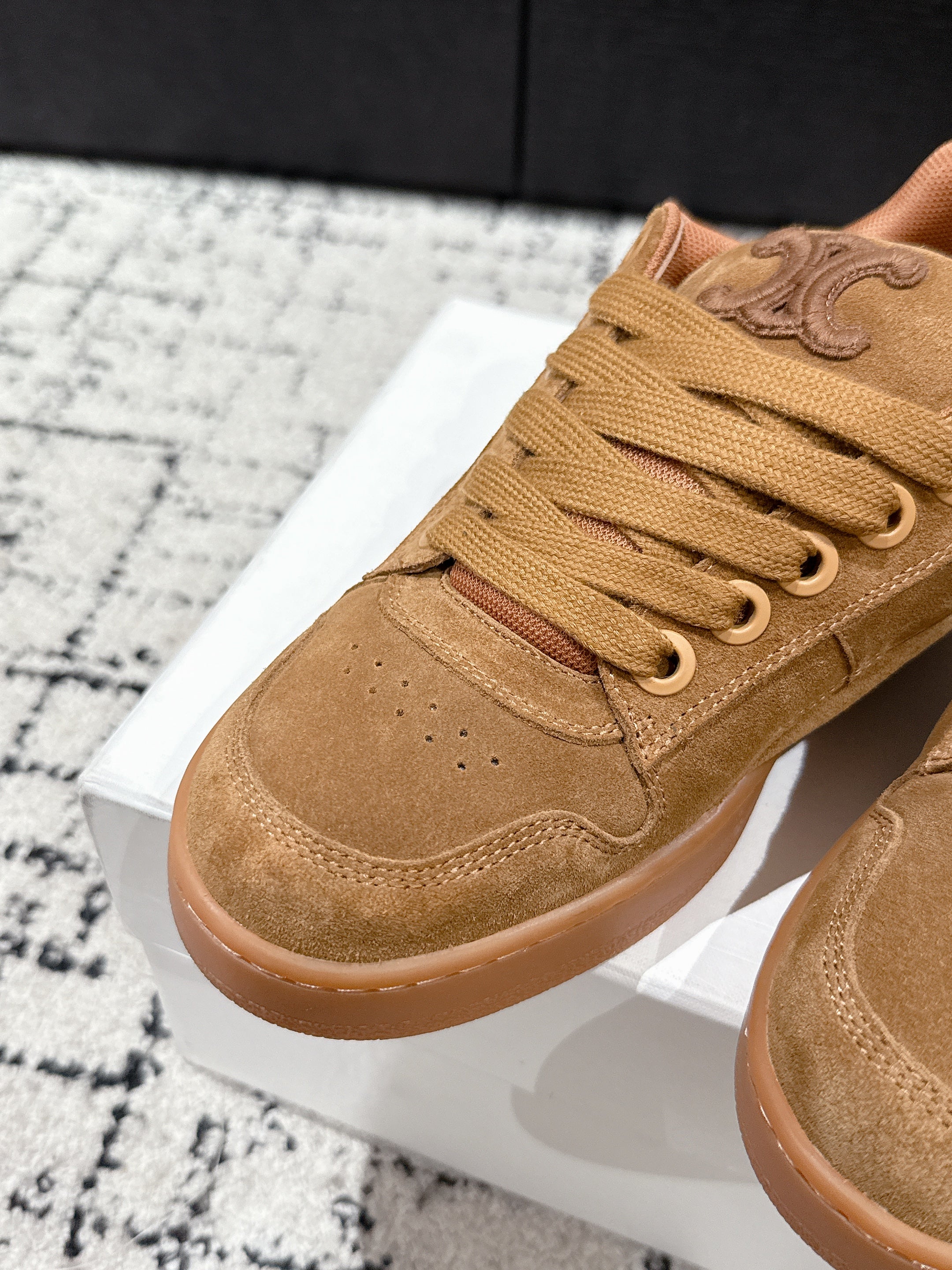 CELINE 25C Huntington Low Top Sneaker Copper Brown Suede 232345