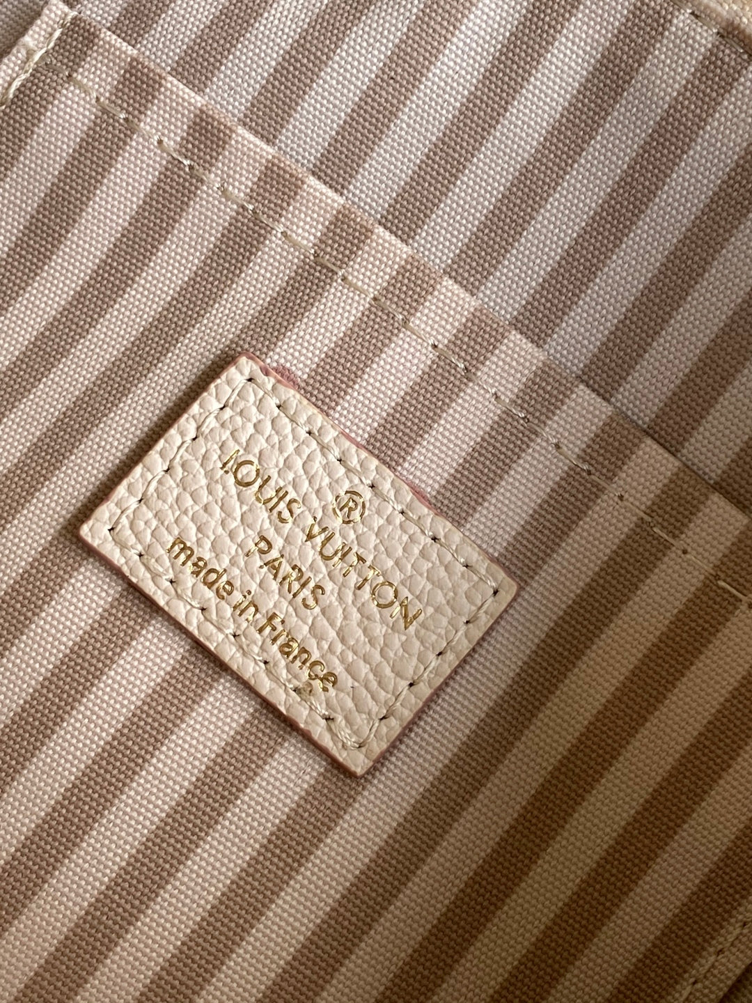 LV Speedy 20 BandouliÃ¨re Bag Beige Embossed cowhide 252519