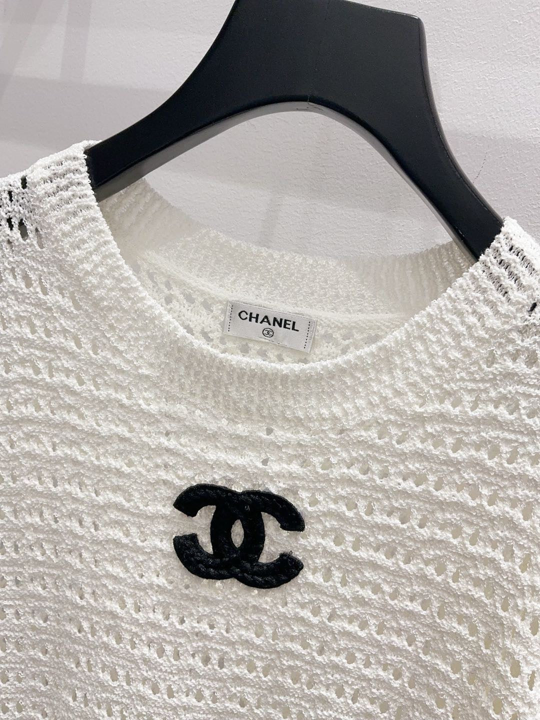 Chanel 2026 Knitted T-shirt Black Pink White Wool 355300