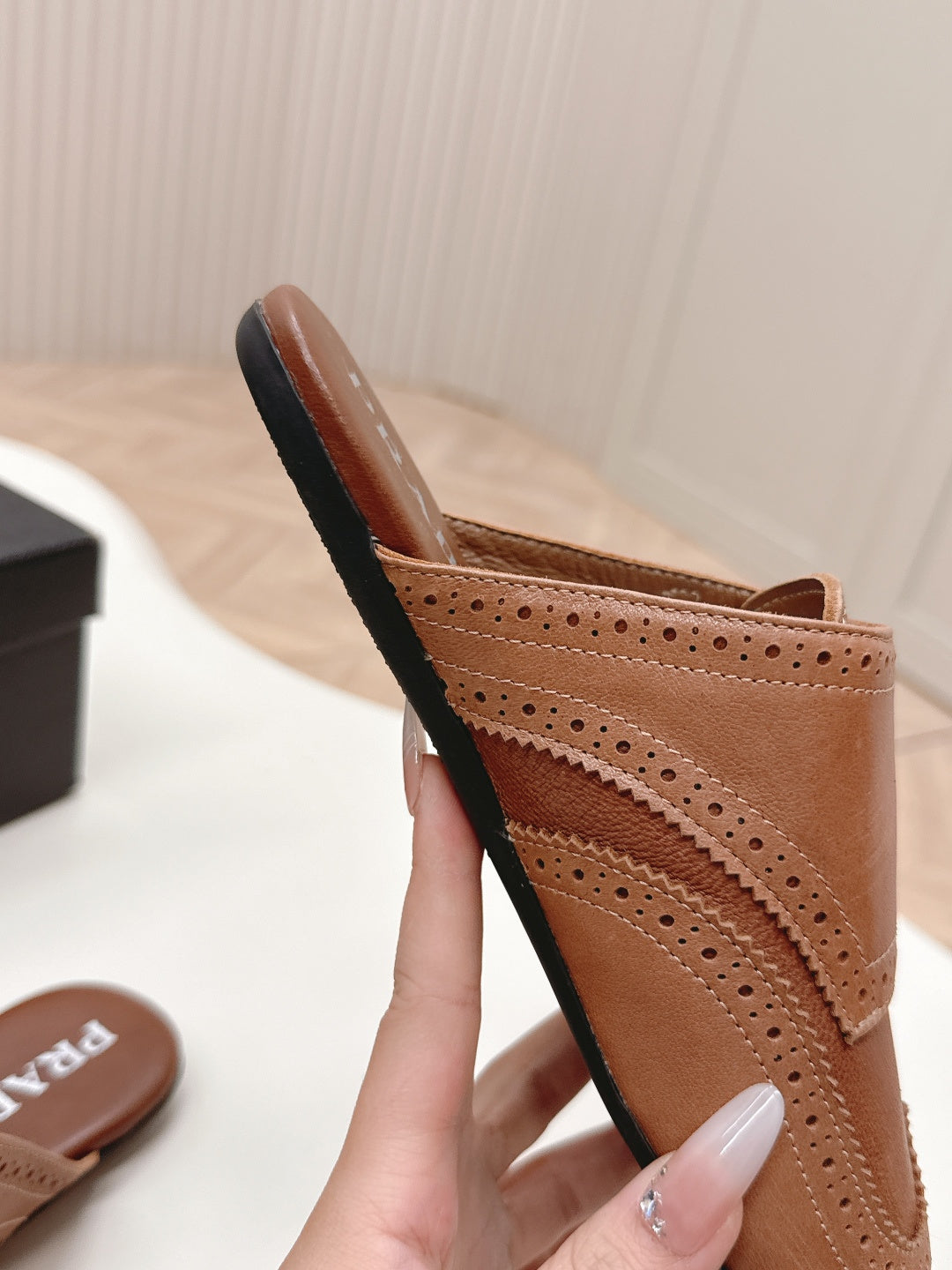 PRA 26S Mule Camel Brown Sheepskin 600581