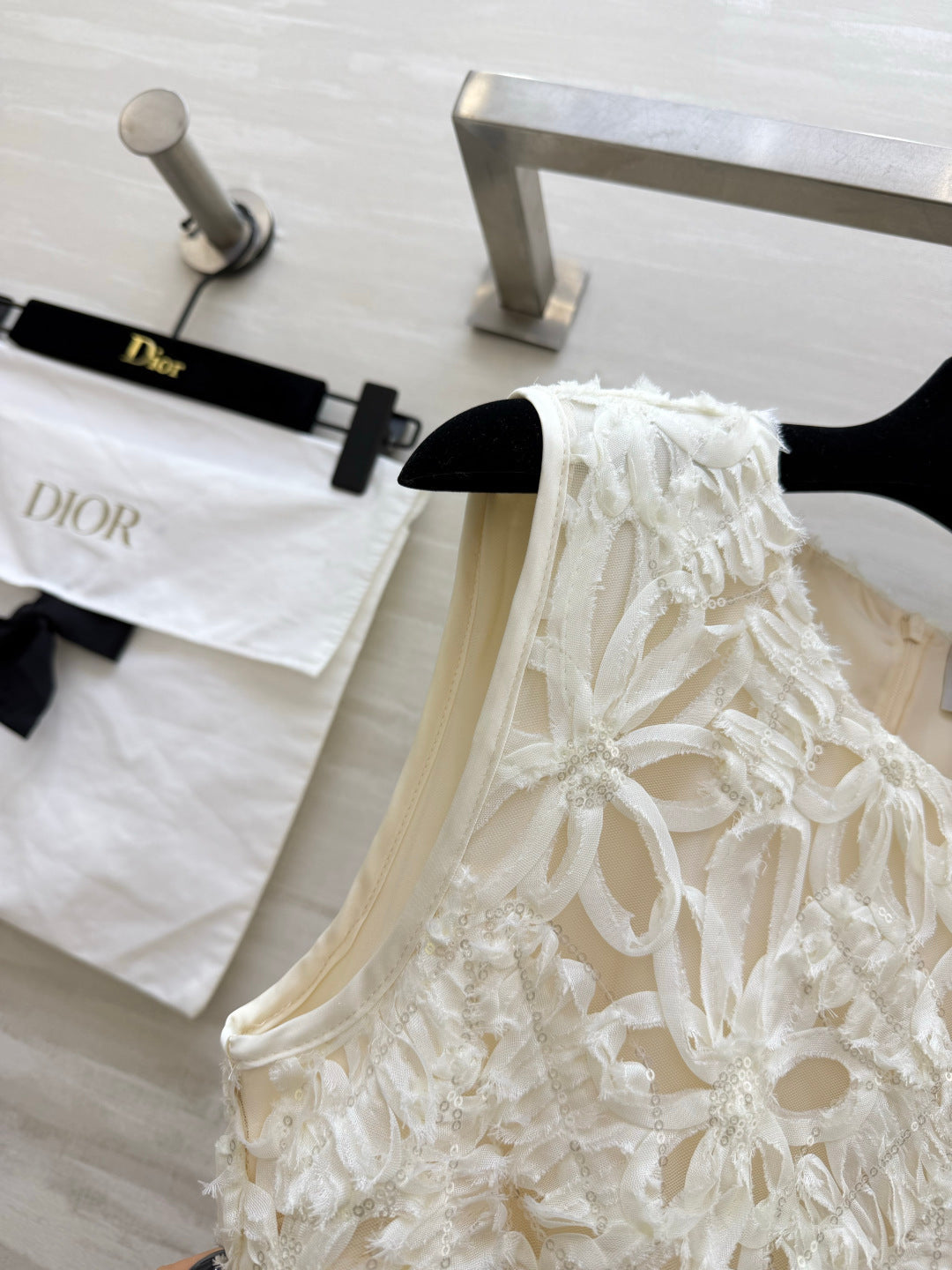 Dior 2026 Heavy-duty 3D Floral Sleeveless Maxi Dress Cream Lace Cotton 412117