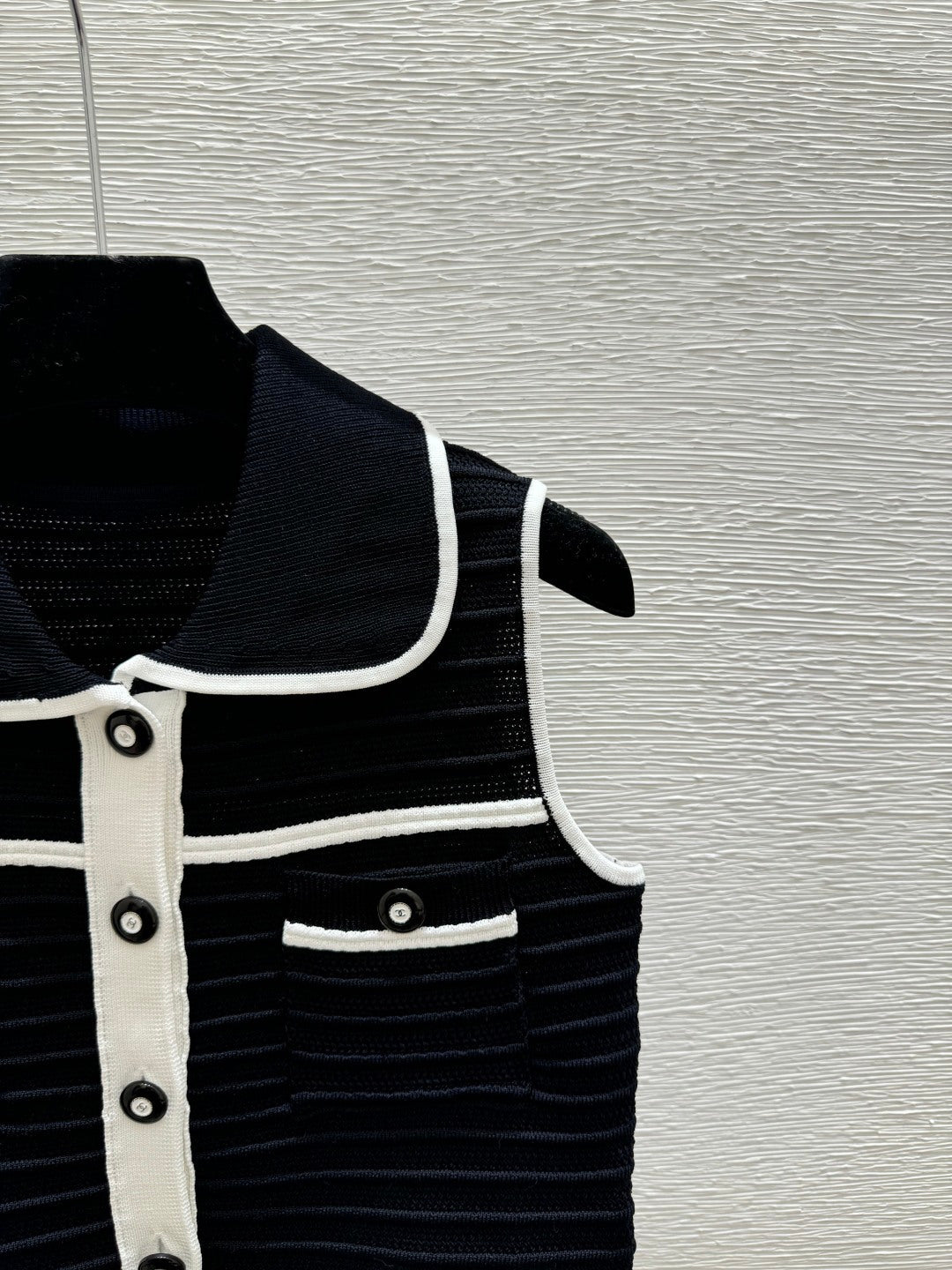 Chanel 2026 Collar Knitted Vest Cardigan Black Cotton Silk 170688