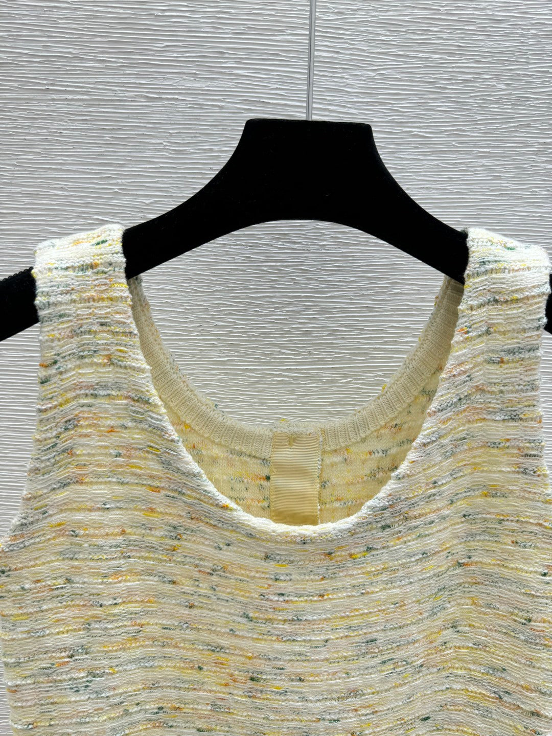 Chanel 2026 Vest Yellow Pink Cotton Wool 397715