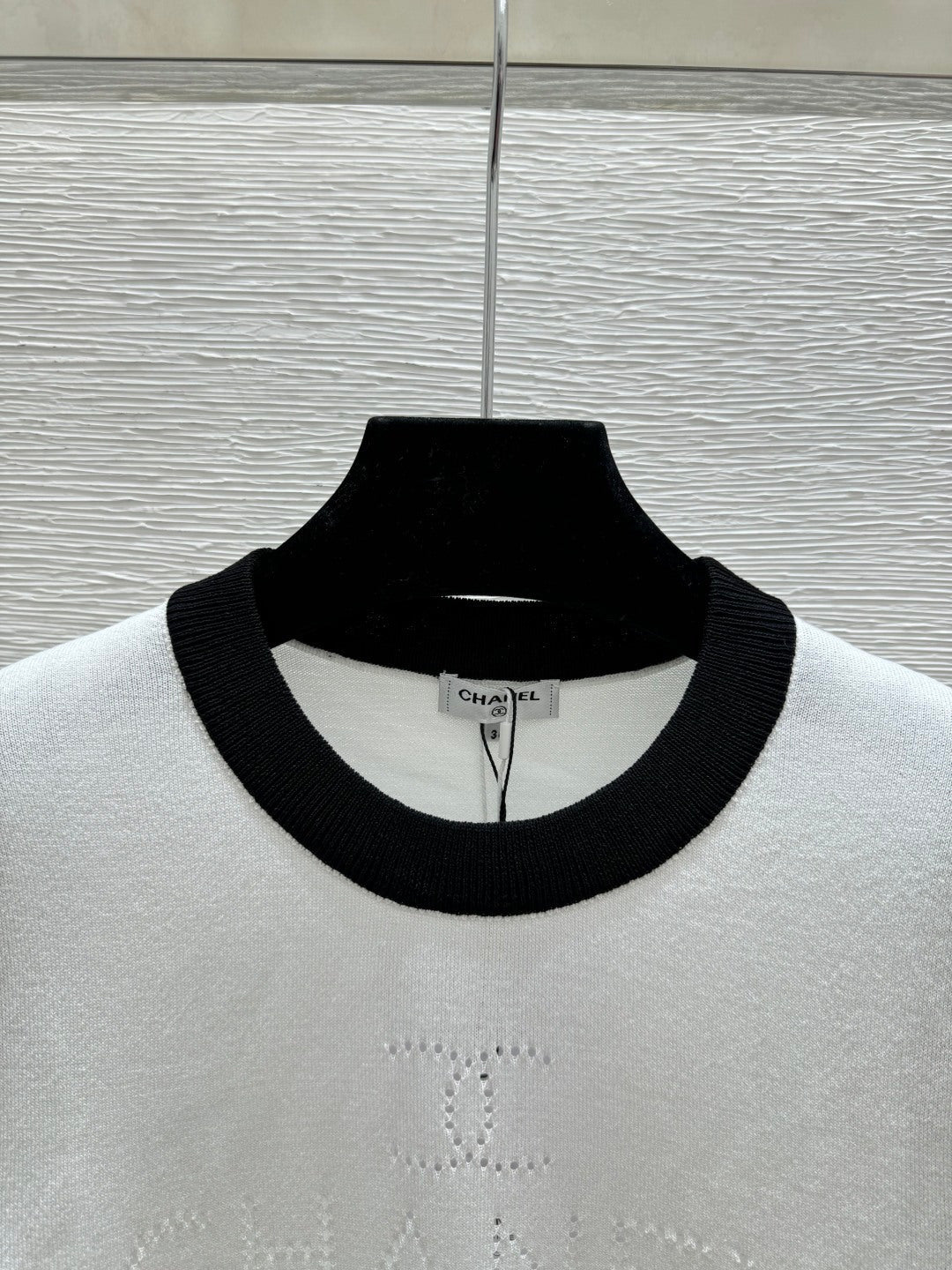 Chanel 2026 Simple Crew Neck Knitted Short-Sleeve Wool Tencel 397722