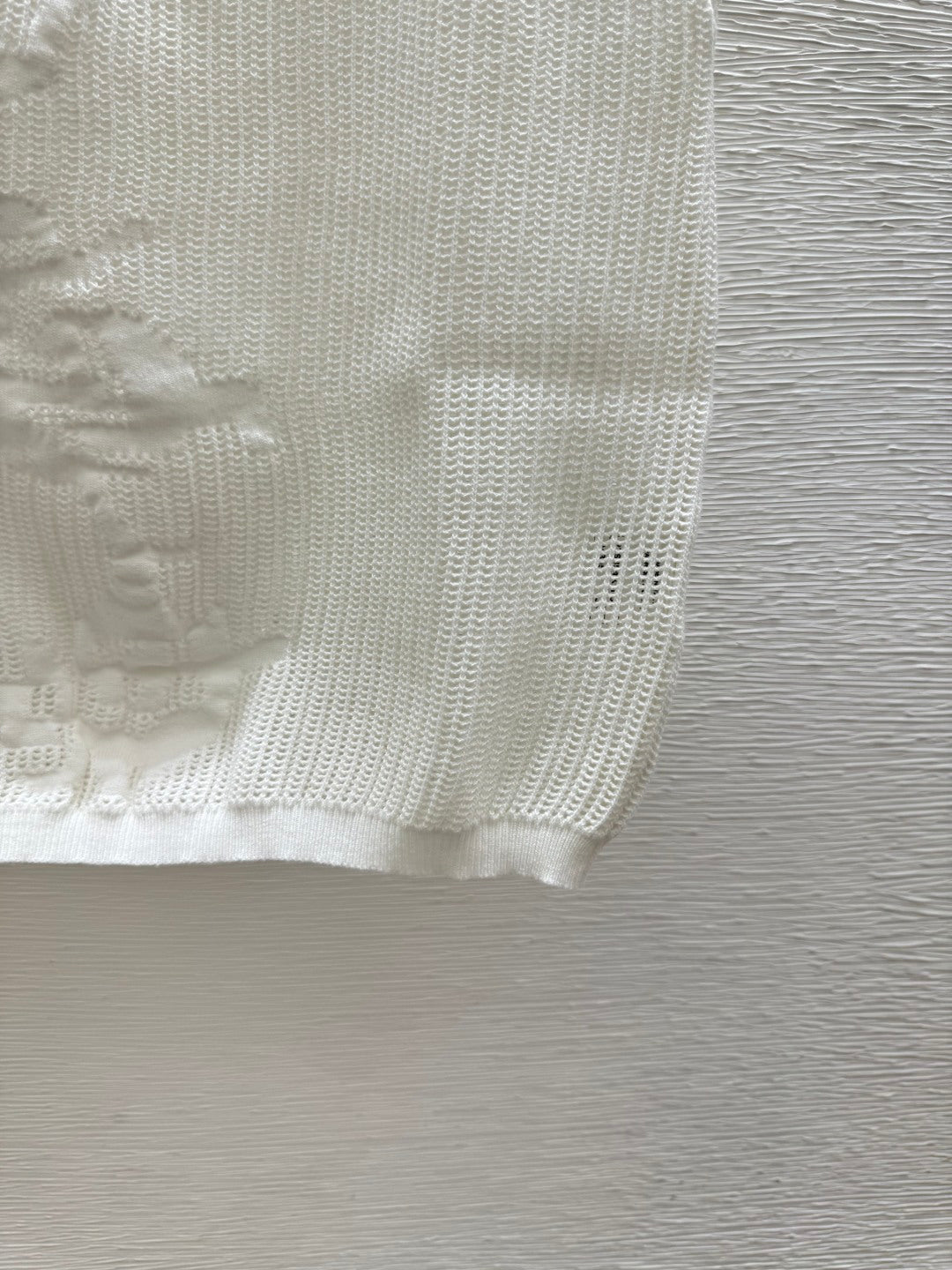 Chanel 2026 Round Neck Knitted Vest White Cotton 516805
