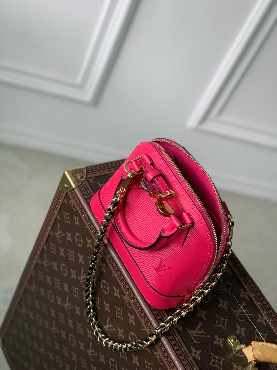 LV Alma Monogram Bag 19.5cm Rose Red Epi Leather 337570