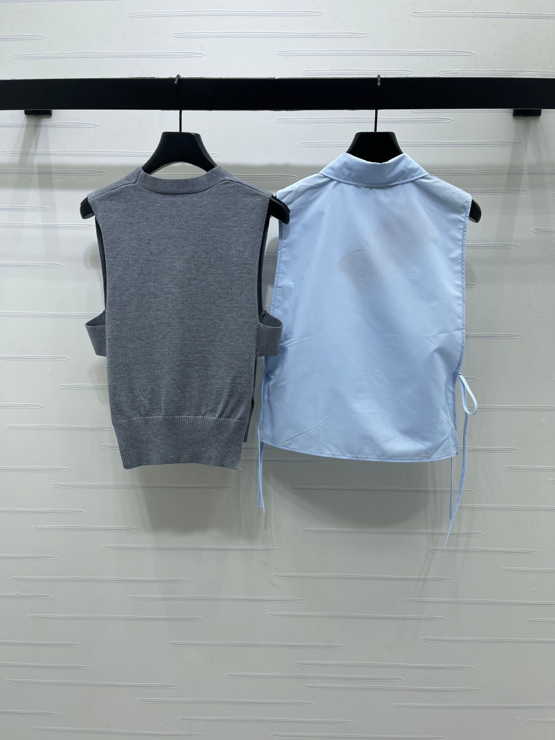 Miumiu 2026 V-neck Vest With Polo Collar Sleeveless Shirt Two-piece Set 356464