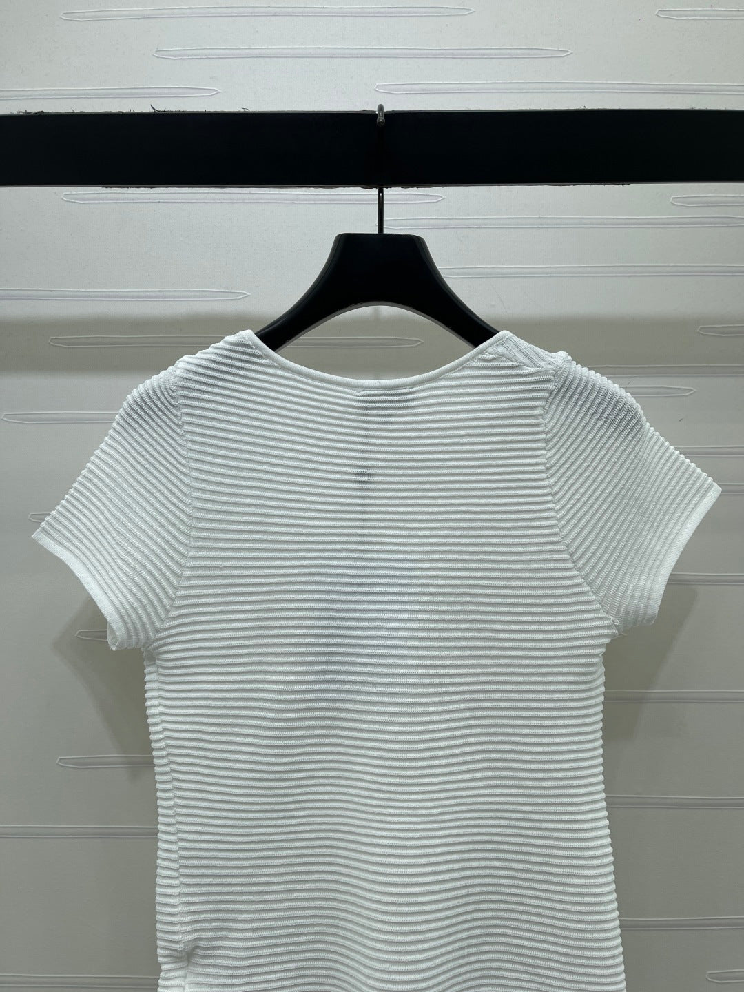 Chanel 2026 Lace Sequin Bow Knit Short-Sleeve T-Shirt Viscose 390731