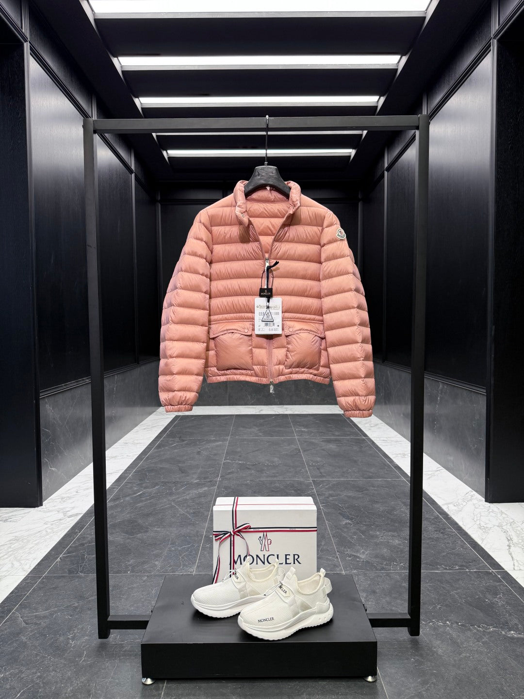 Moncler 25 Down Jacket Polyester 304735