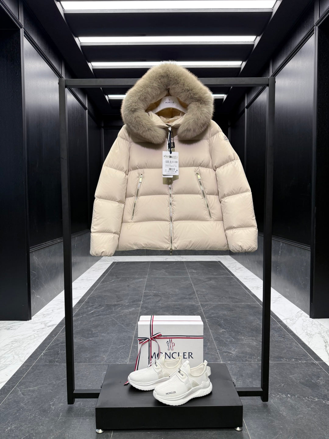 MC 25 Down Jacket Ivory White Polyester 0016