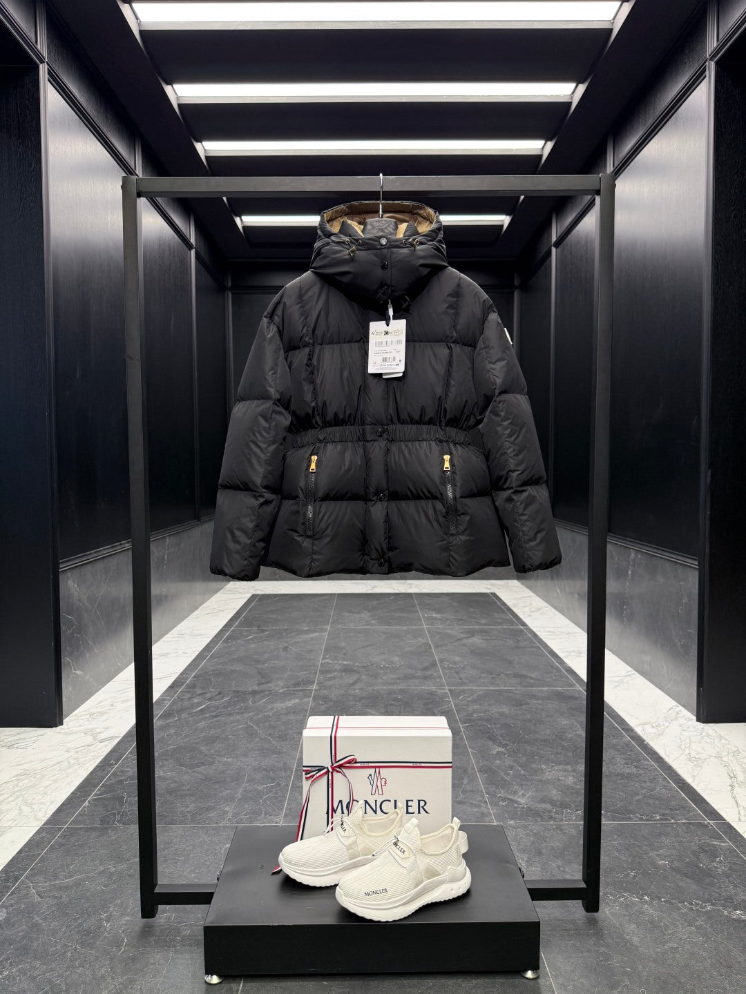 MC 25 Down Jacket Black Polyester 0018