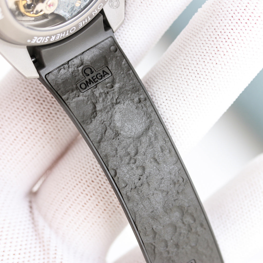 Omega Speedmaster Grey Side of the Moon 44.2 Watch