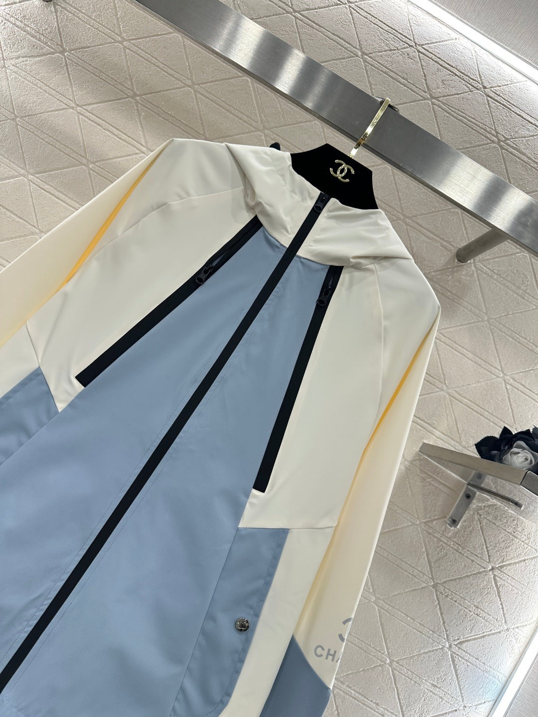 CC 26 Hooded Windbreaker Jacket White Blue Polyester 332230