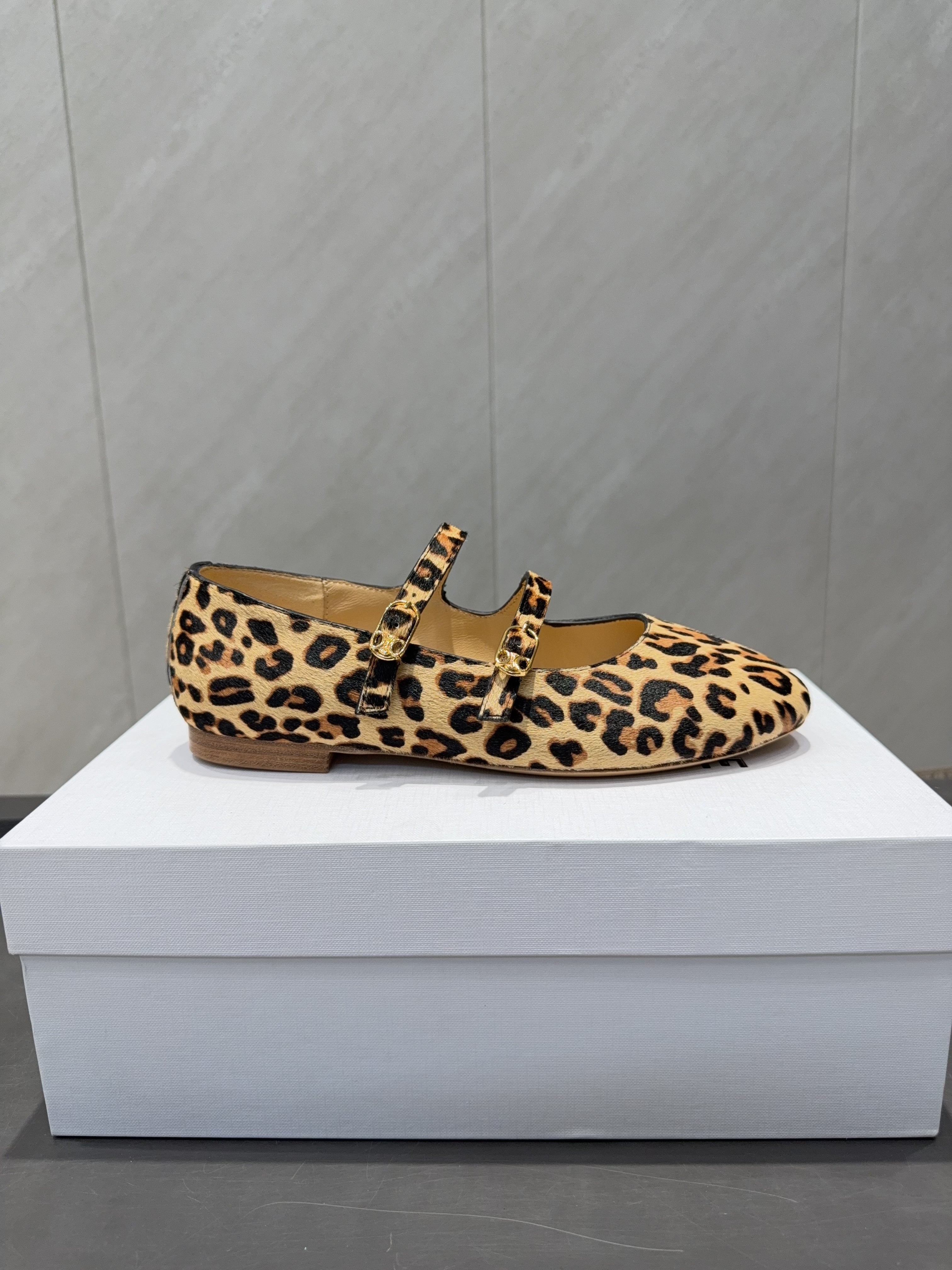 Celine 26 Ballet Flats Leopard Print Suede 614466