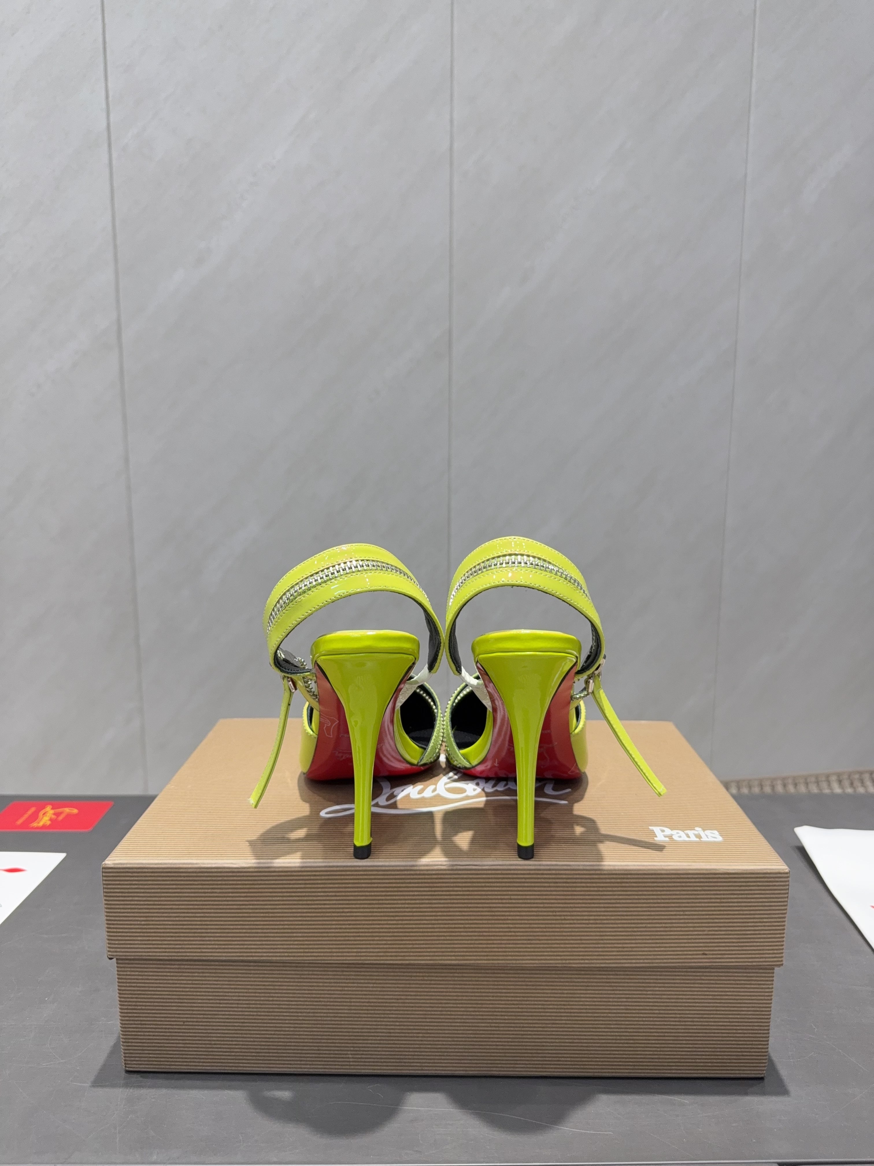 CL 26SS Slingback 100 Neon Yellow Patent Leather 613792